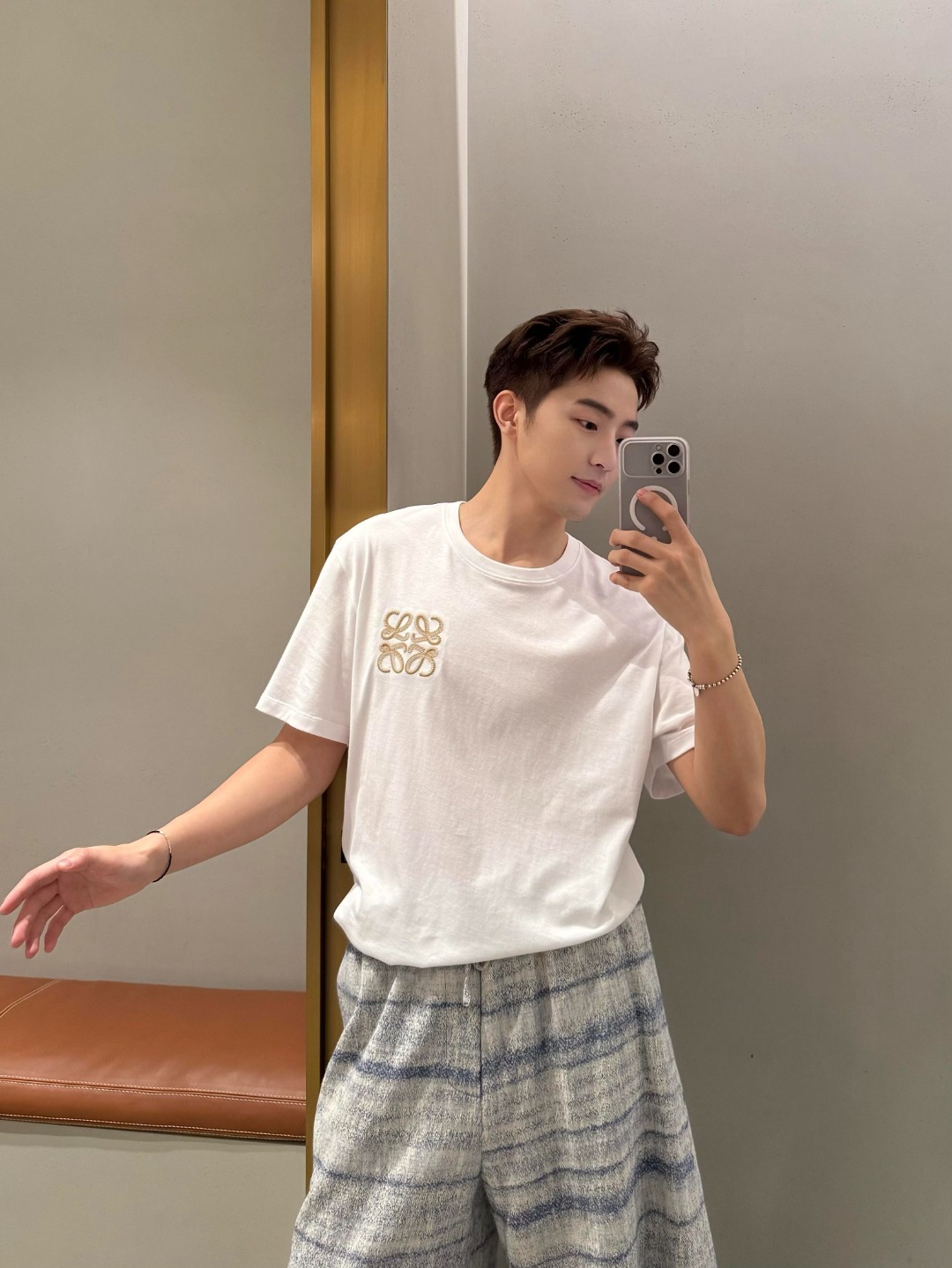 Loewe 26SS Small Logo Embroidered Short Sleeve T-Shirt -2