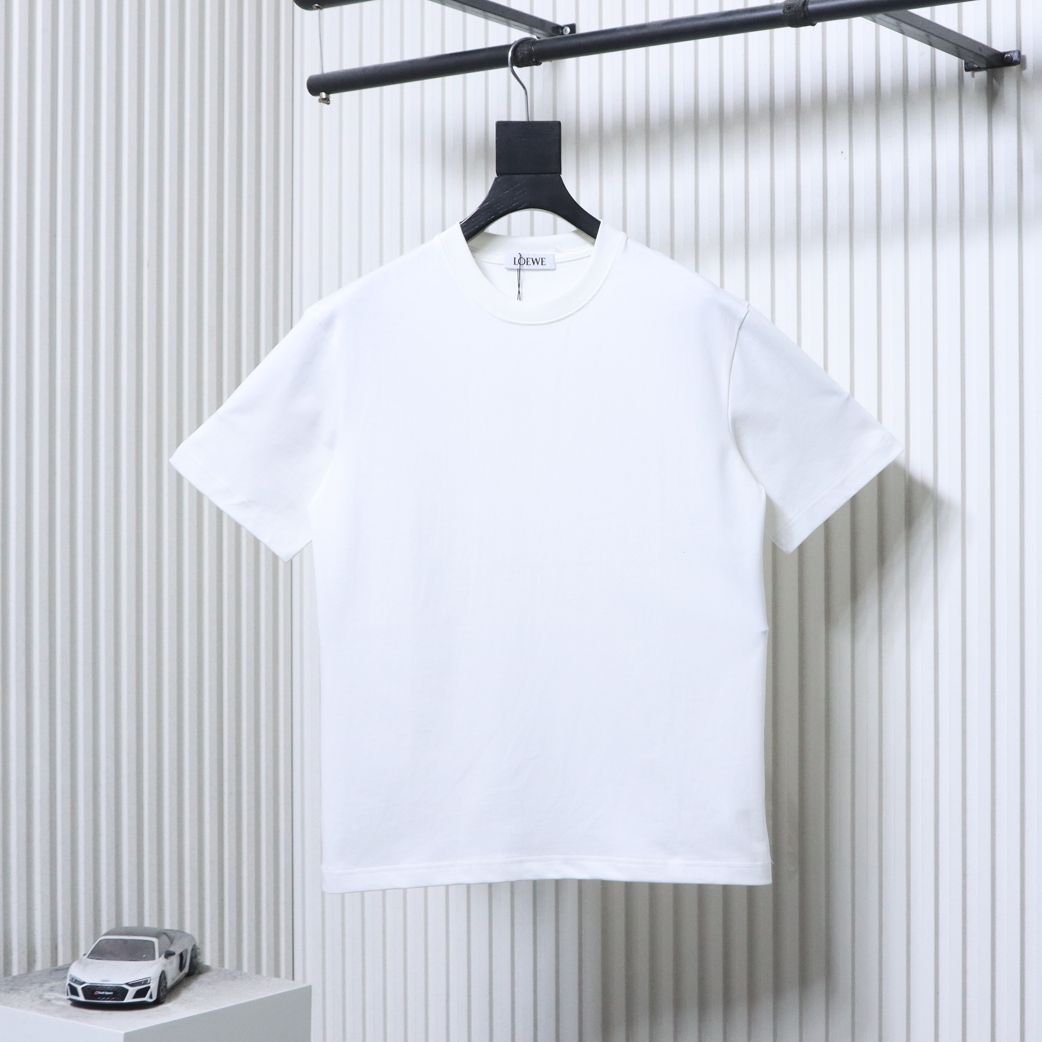 Loewe Back and Cuff Hand-Cut Embroidered Crewneck Short Sleeve T-Shirt -1