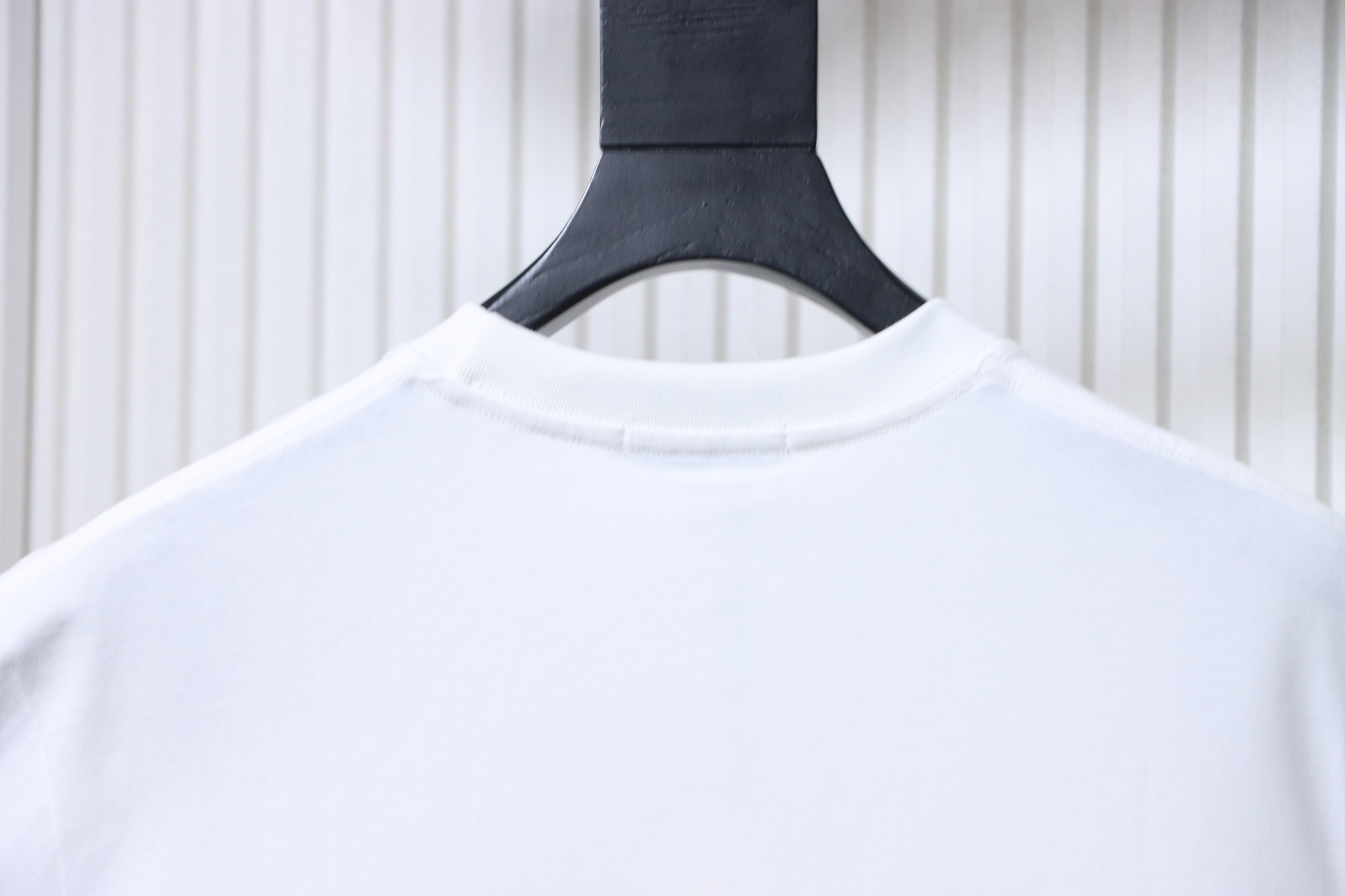 Loewe Back and Cuff Hand-Cut Embroidered Crewneck Short Sleeve T-Shirt -1
