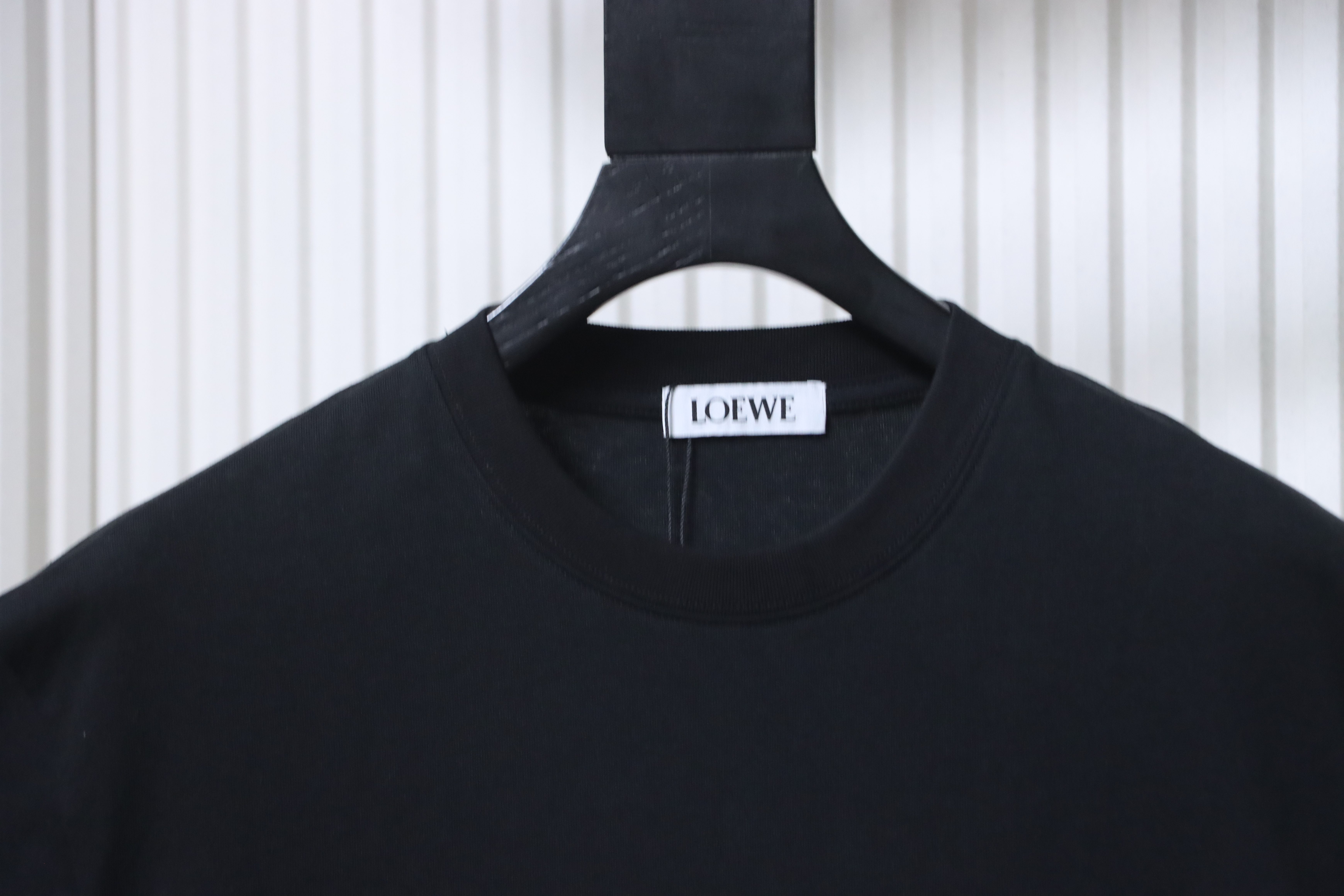 Loewe Back and Cuff Hand-Cut Embroidered Crewneck Short Sleeve T-Shirt -2