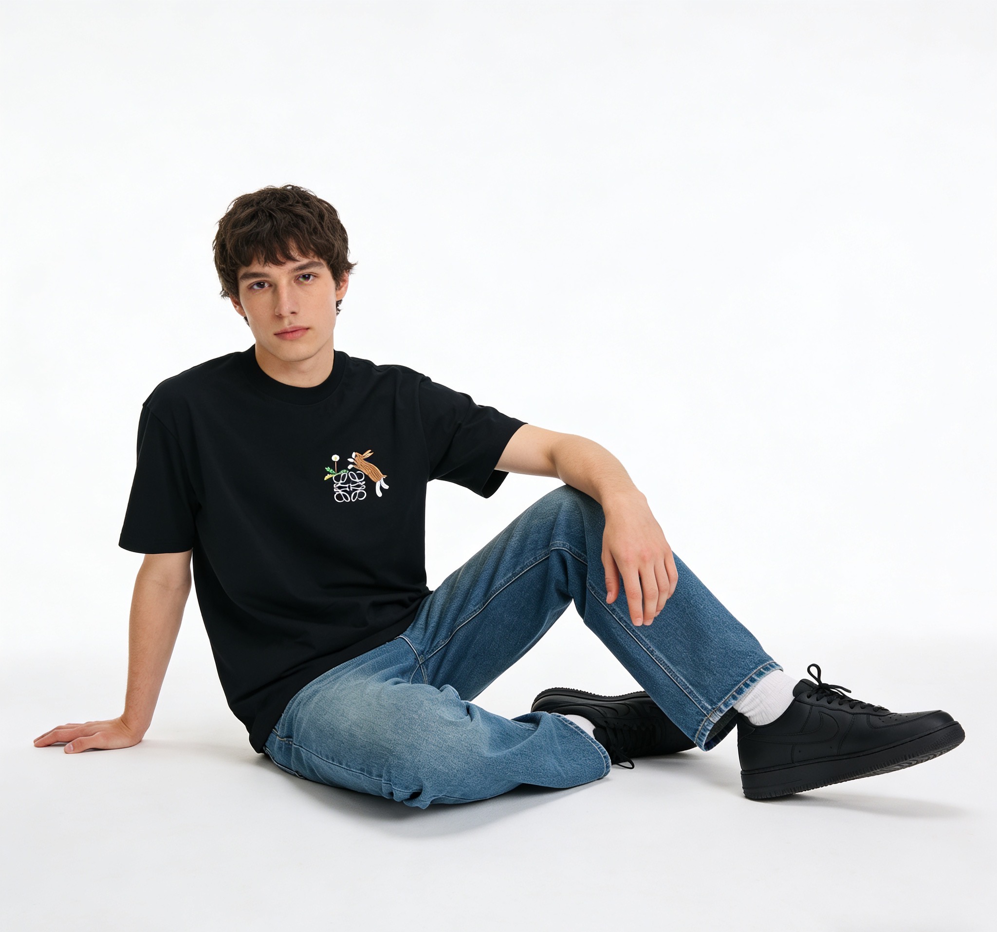Loewe Bunny Embroidered Crewneck Short Sleeve T-Shirt -2