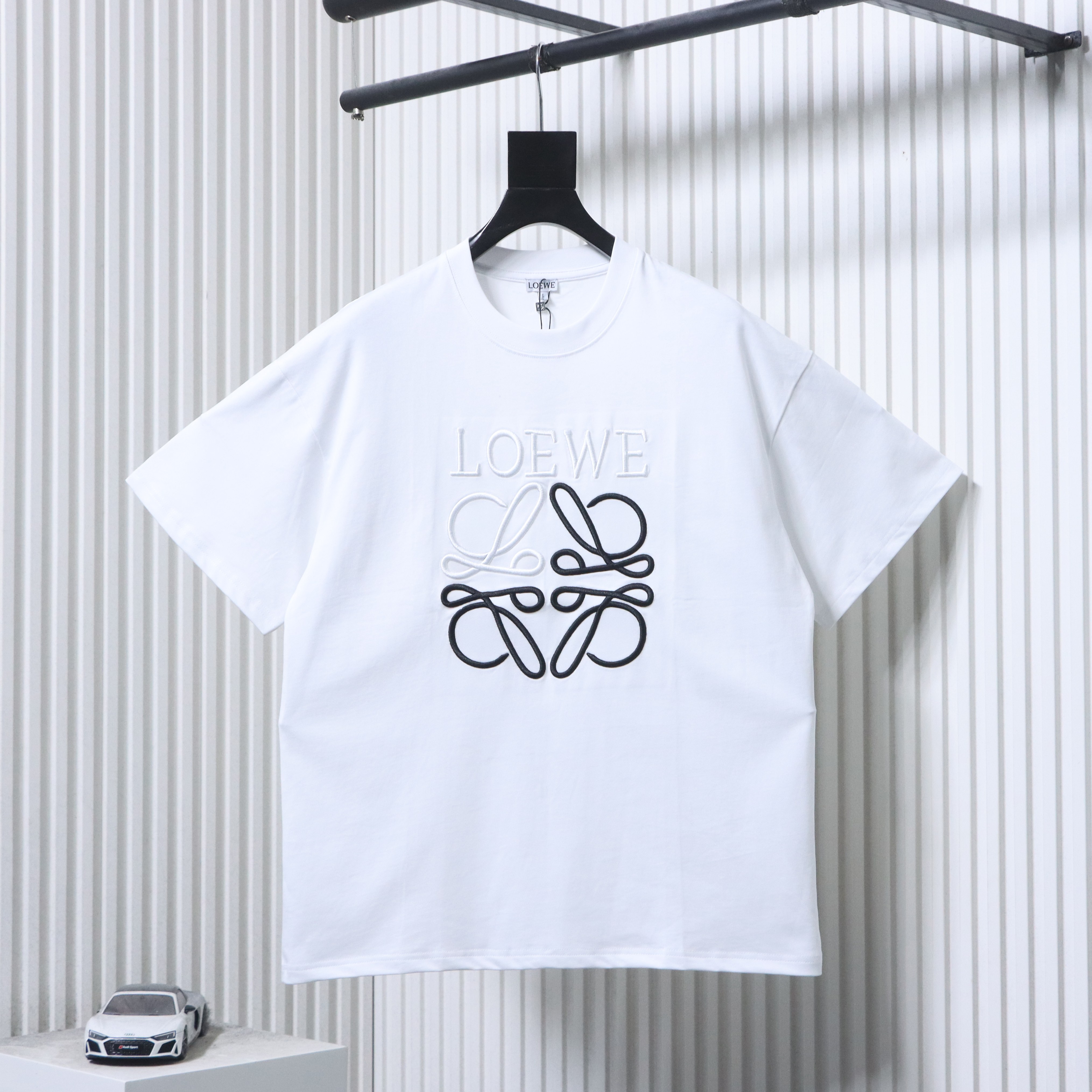 Loewe Chest Embroidered Contrast Logo Short Sleeve T-Shirt -3