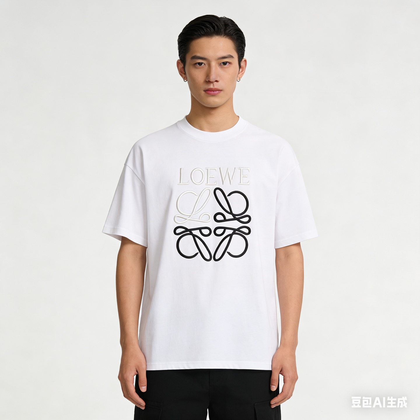Loewe Chest Embroidered Contrast Logo Short Sleeve T-Shirt -3