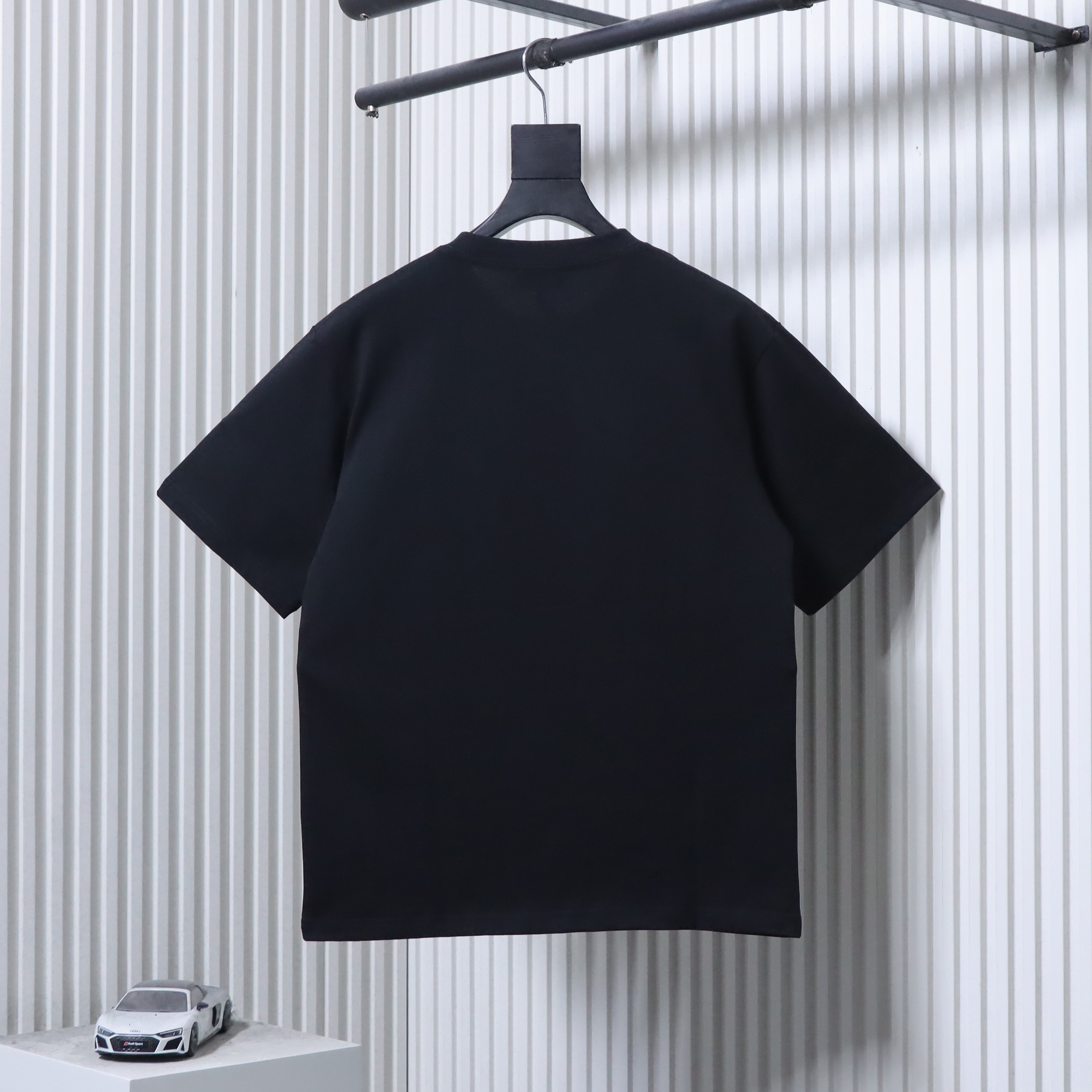 Loewe Embossed Tonal Logo Short Sleeve T-Shirt -2