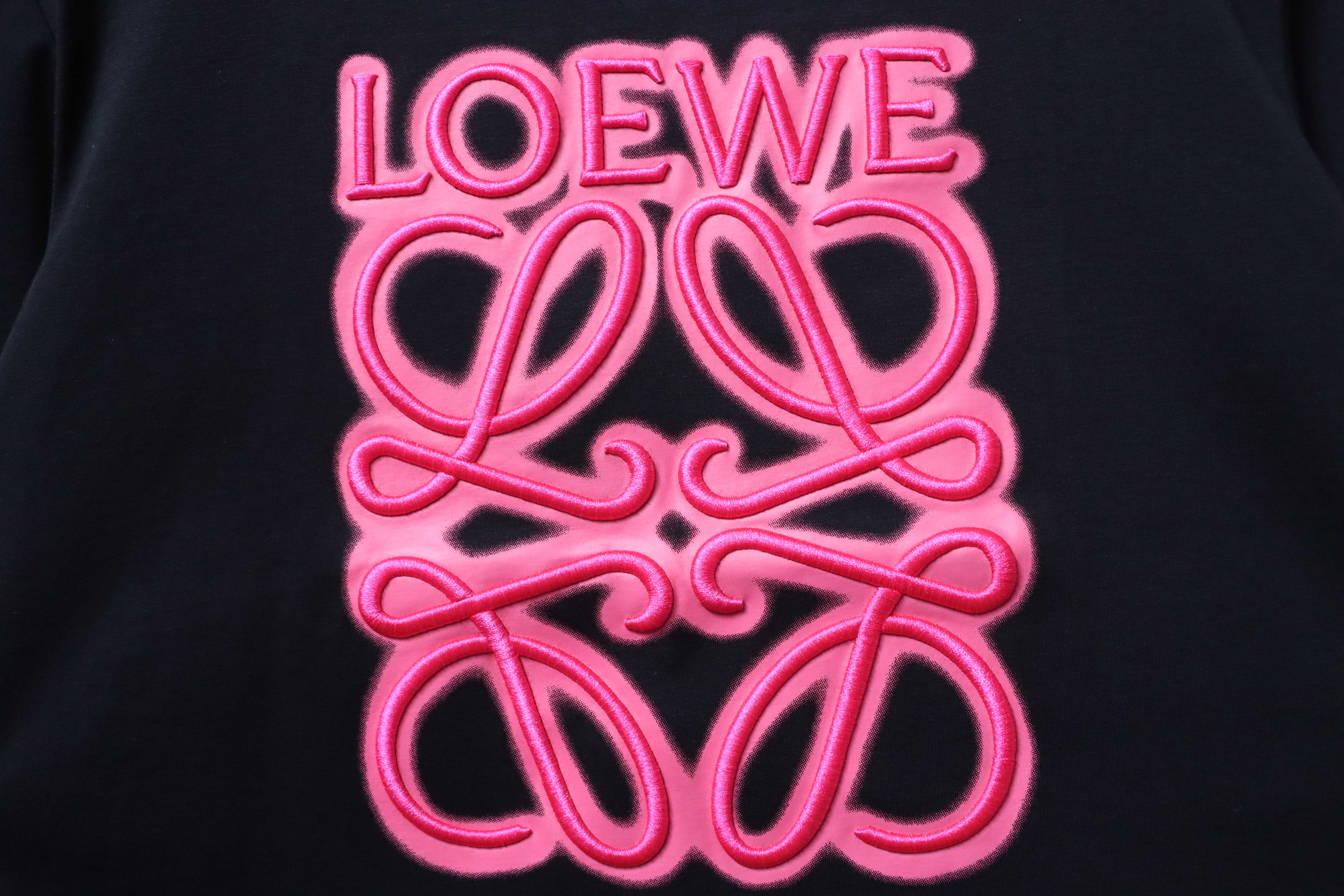 Loewe Neon Embroidered Fluorescent Pink Short Sleeve T-Shirt -2