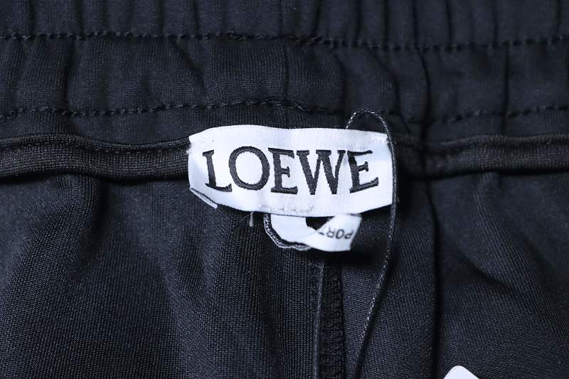 Loewe x On Collaboration Zip Pocket Logo Bonded Set Shorts -1