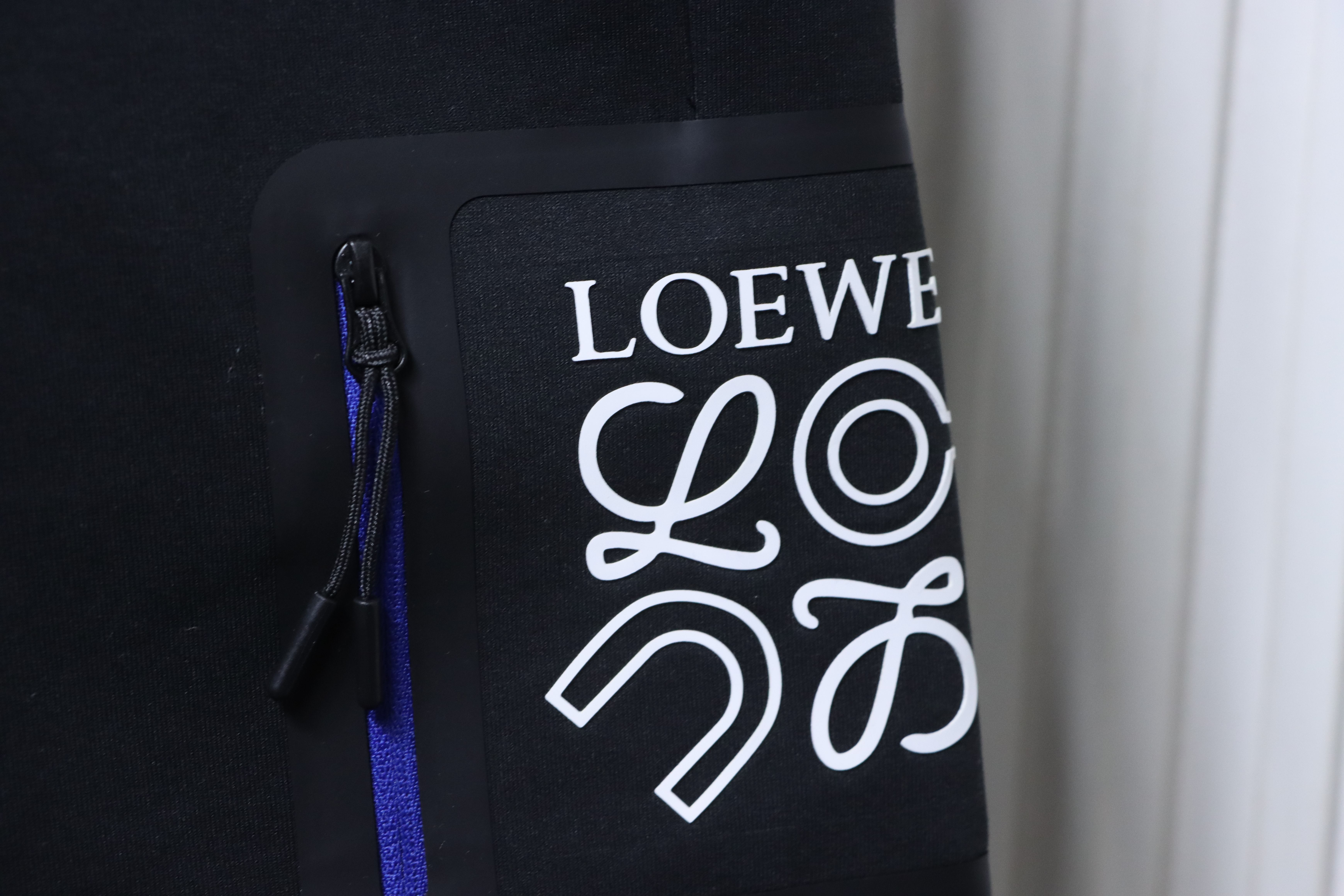 Loewe x On Collaboration Zip Pocket Logo Bonded Set Shorts -1