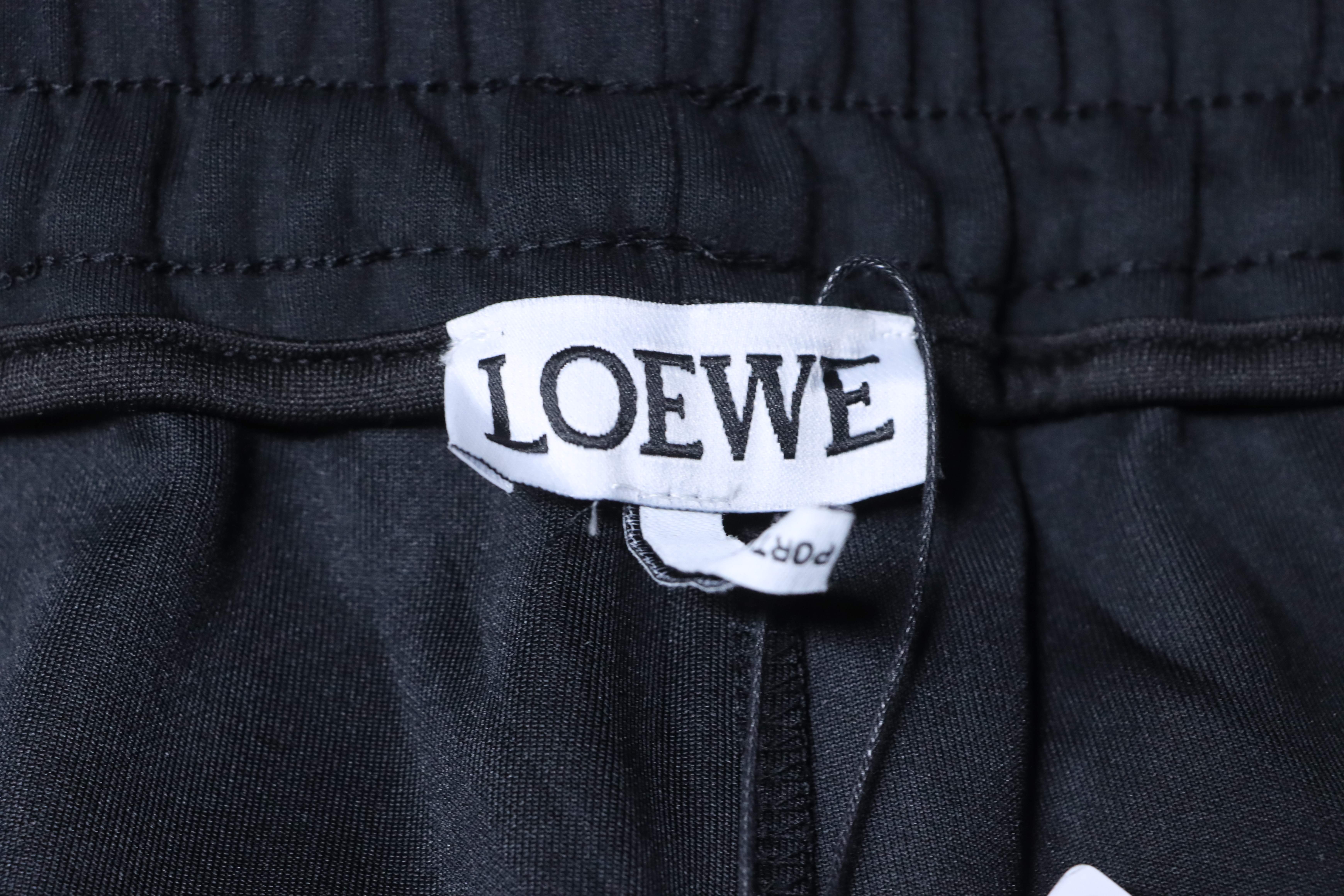 Loewe x On Collaboration Zip Pocket Logo Bonded Set Shorts -1