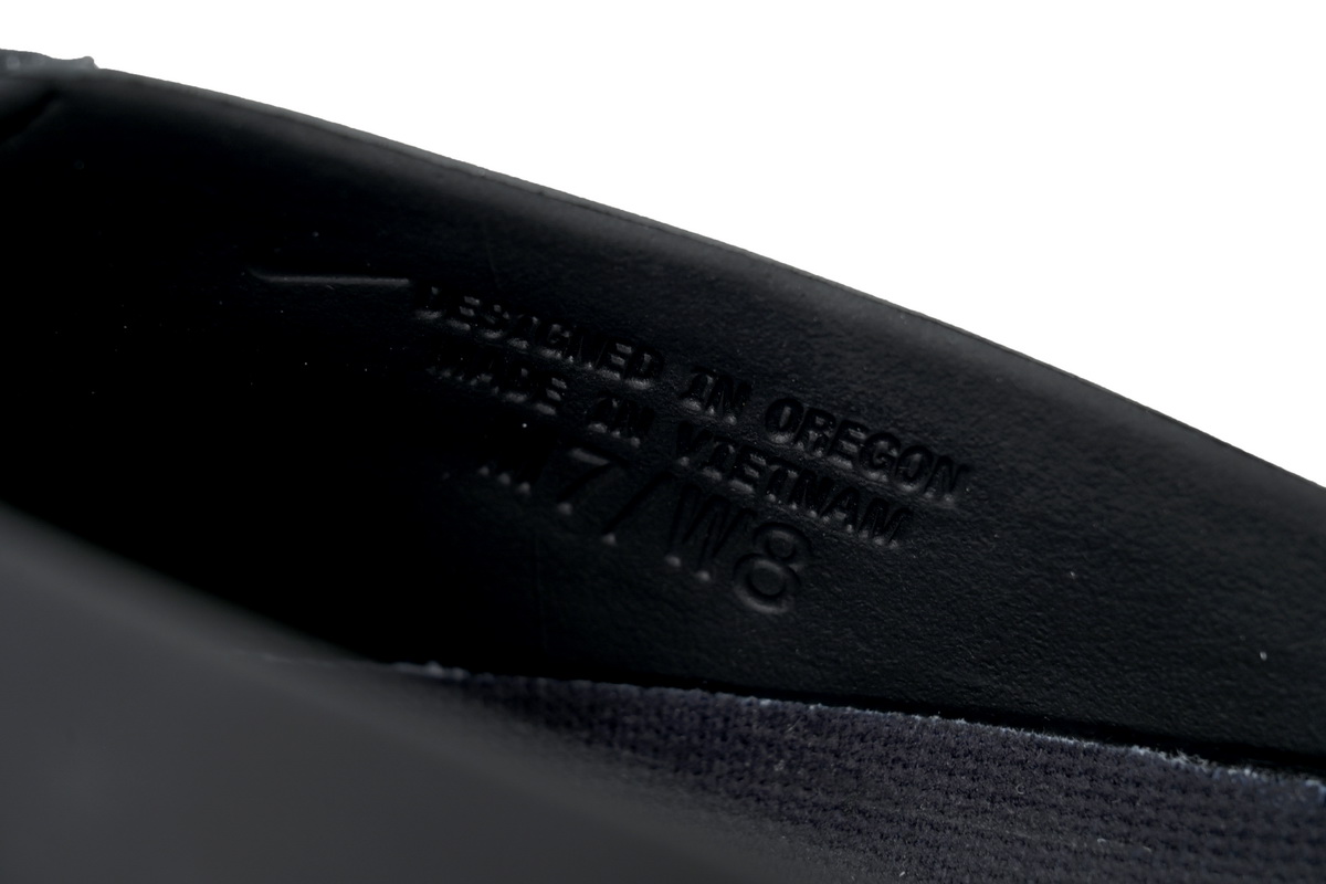 Nike Mind 001 Cronos Black HY5028-200