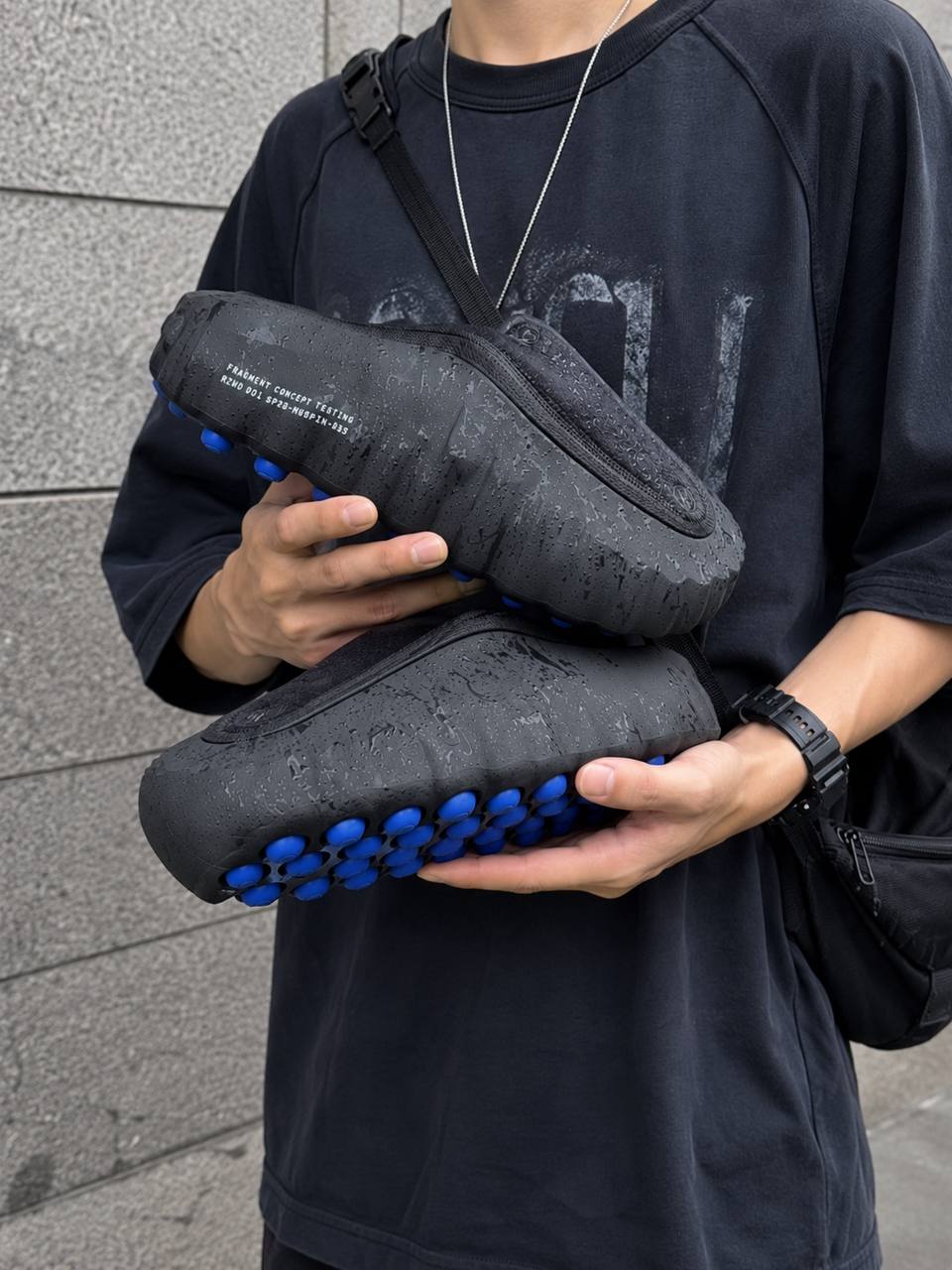 Fragment Design x Nike Mind 001 'Black' IQ8502-001 Slippers review Mhihd 00