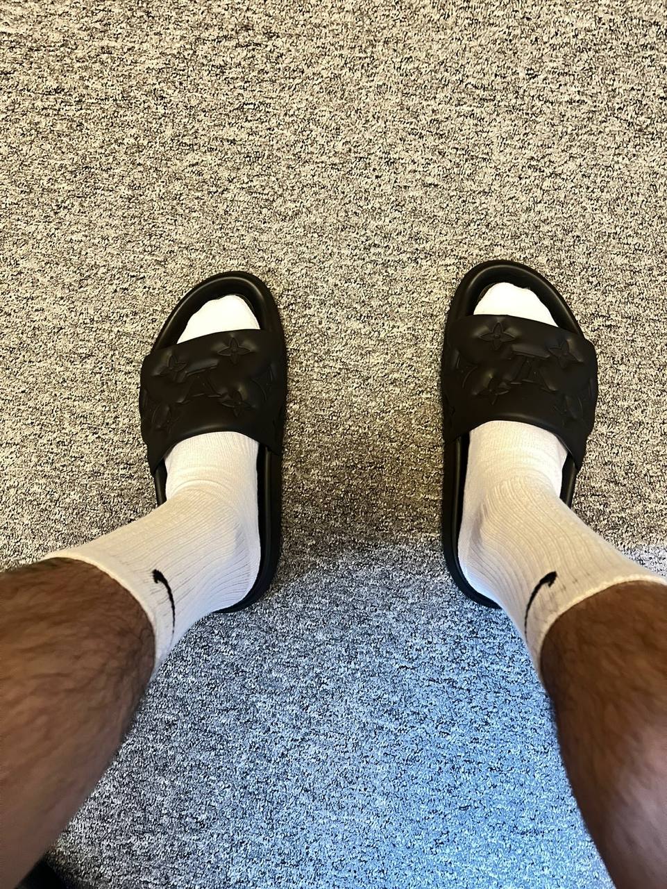 Balenciaga Black Coke Label Slippers 654747 W2DO1 1096 review Jidac 01