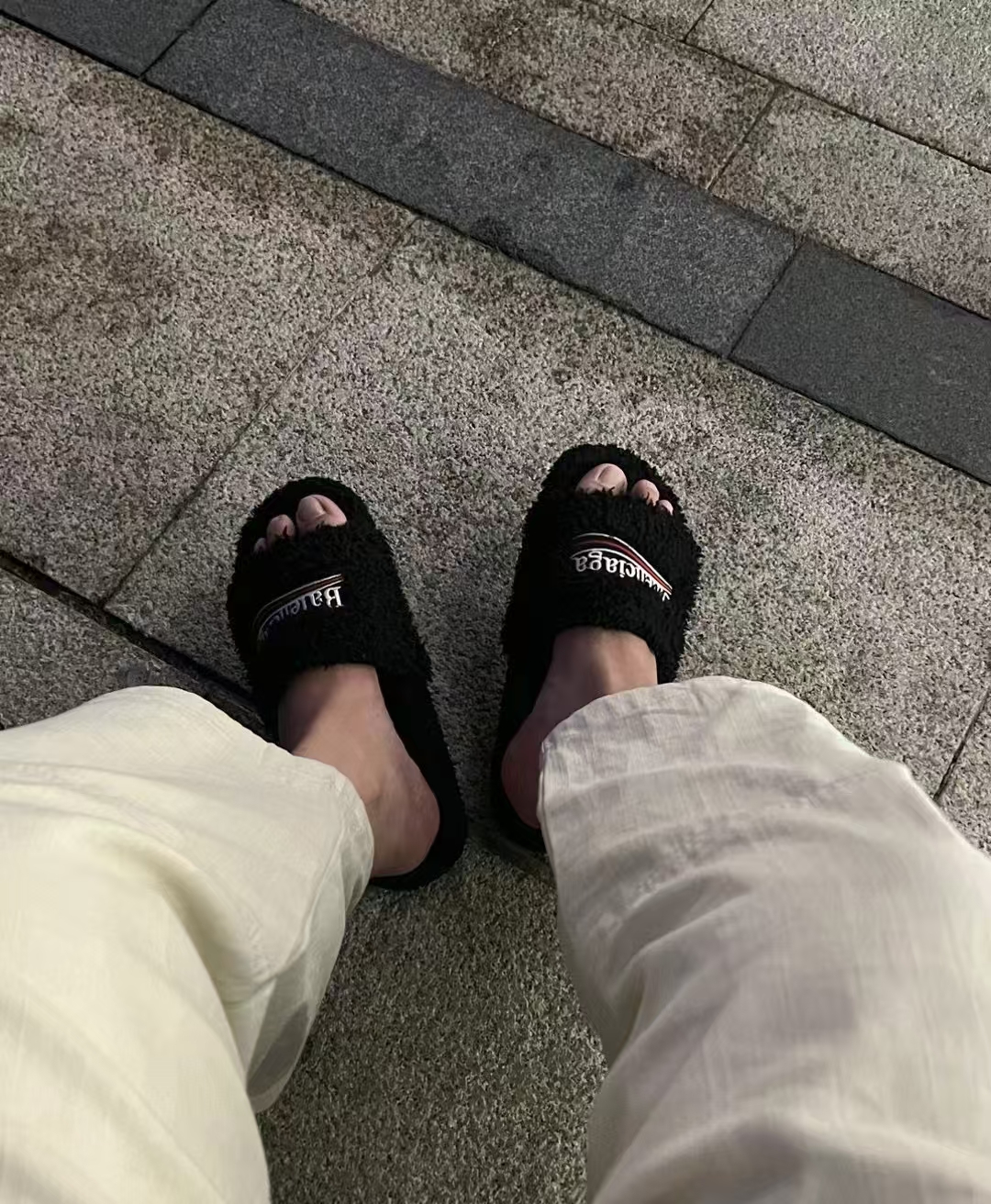 Balenciaga Black Coke Label Slippers 654747 W2DO1 1096 review zxxcxv