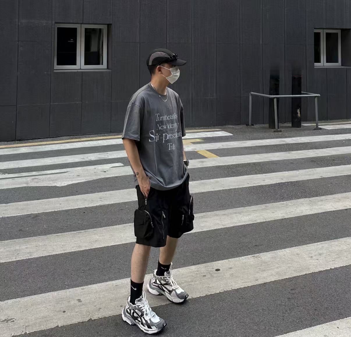 Balenciaga Runner White Black Gray 677402 W3RB2 9012 review jack 00
