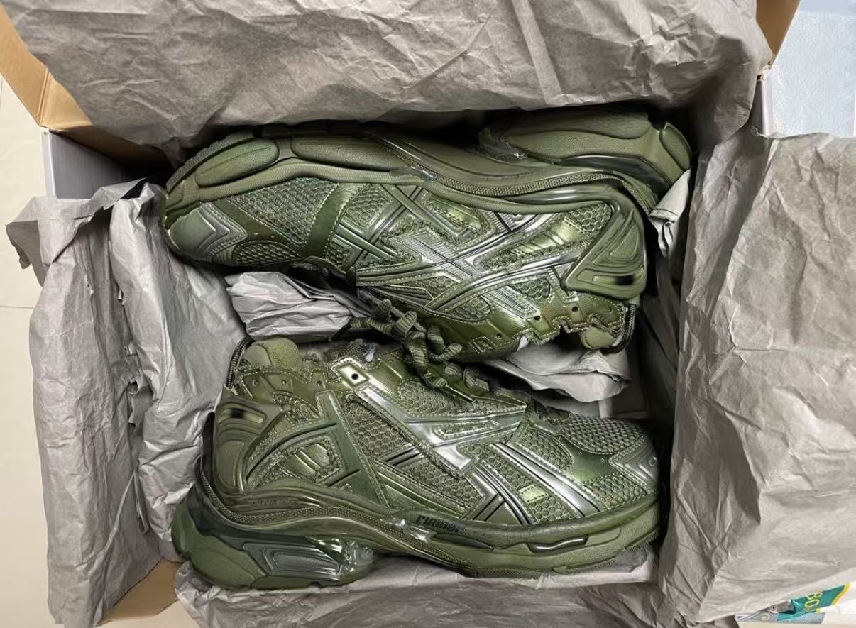 Balenciaga Runner Army Green 677402 W1RN3 2025 review jgfd