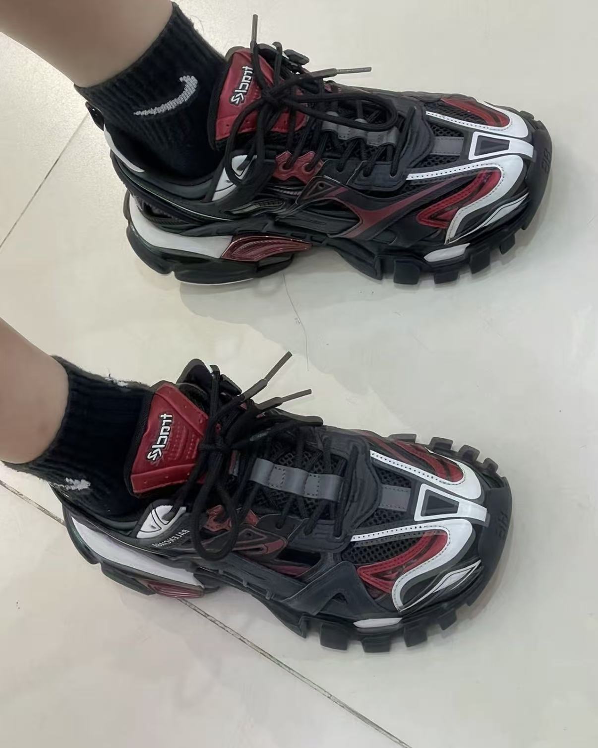 Balenciaga Track 2 Sneaker Military Black White Red 568614 W2GN3 6000 review lkjhgfd