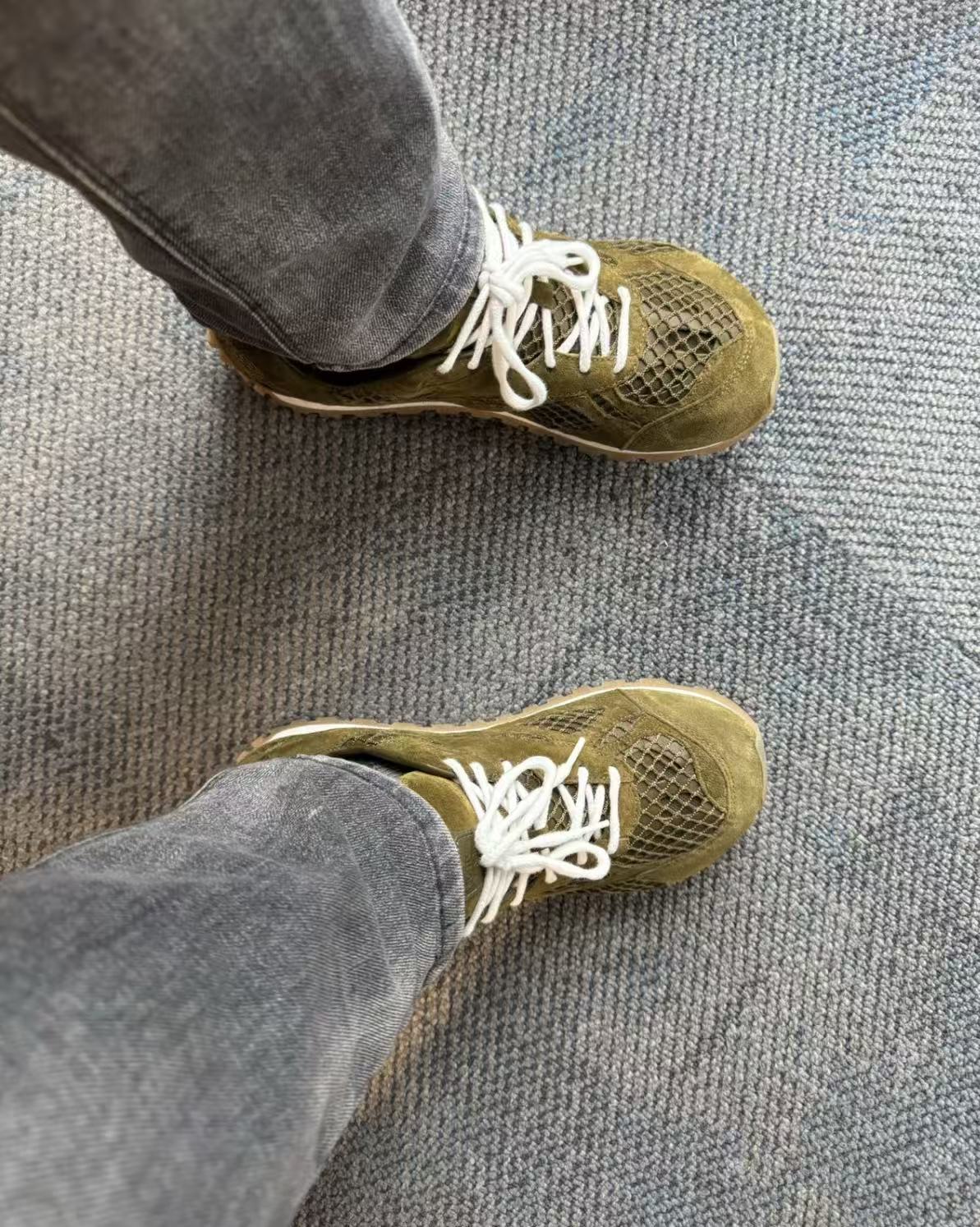 Bottega Veneta Orbit Suede Green review lkjhg