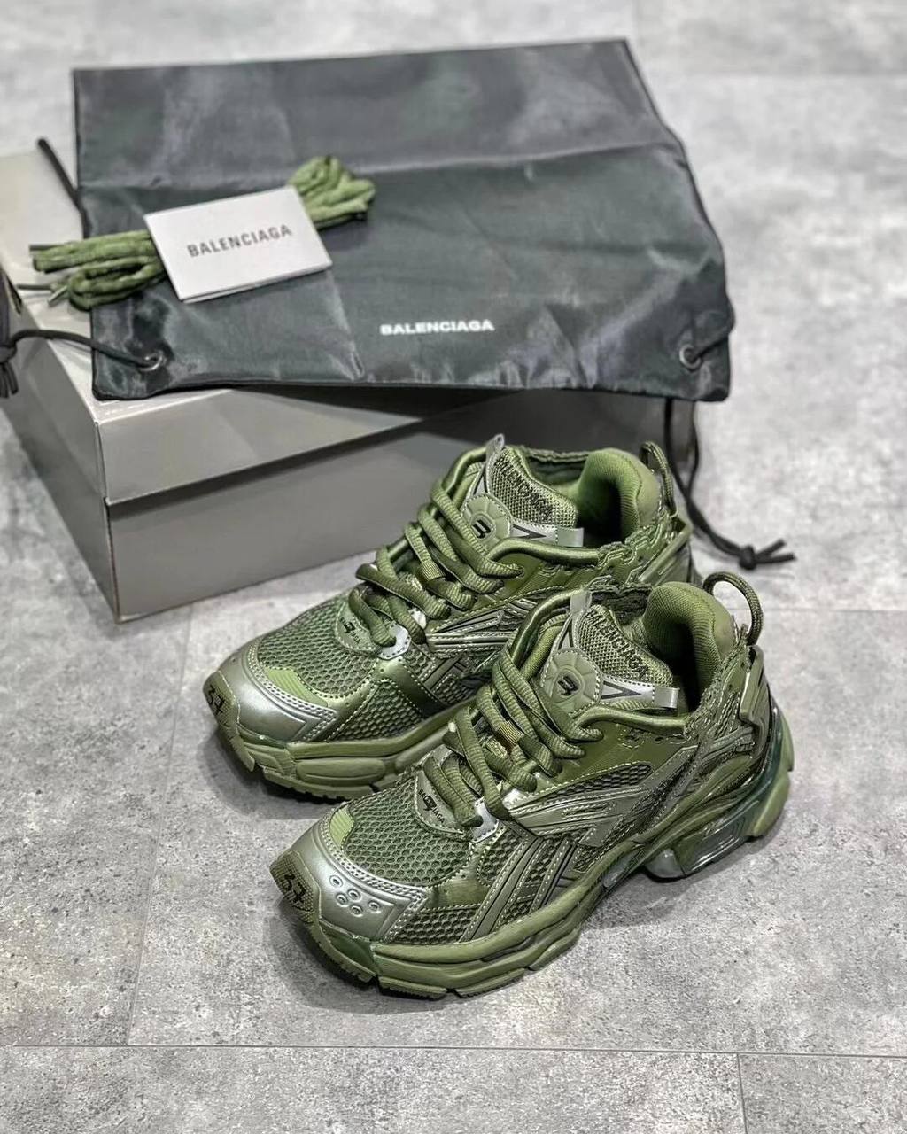 Balenciaga Runner Army Green 677402 W1RN3 2025 review uuvbv