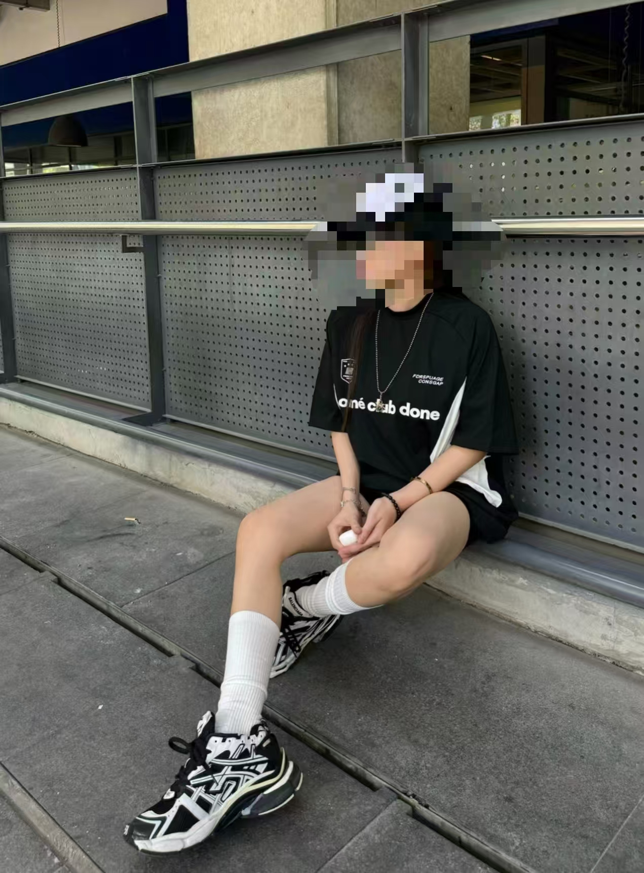 Balenciaga Runner Black and White 853225 WRNLD 9010 review 0