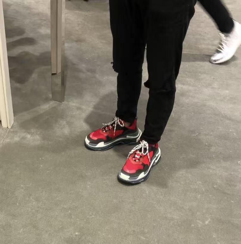 Balenciaga Triple S Black Red Grey 483513 W06E1 1006 review yghjly
