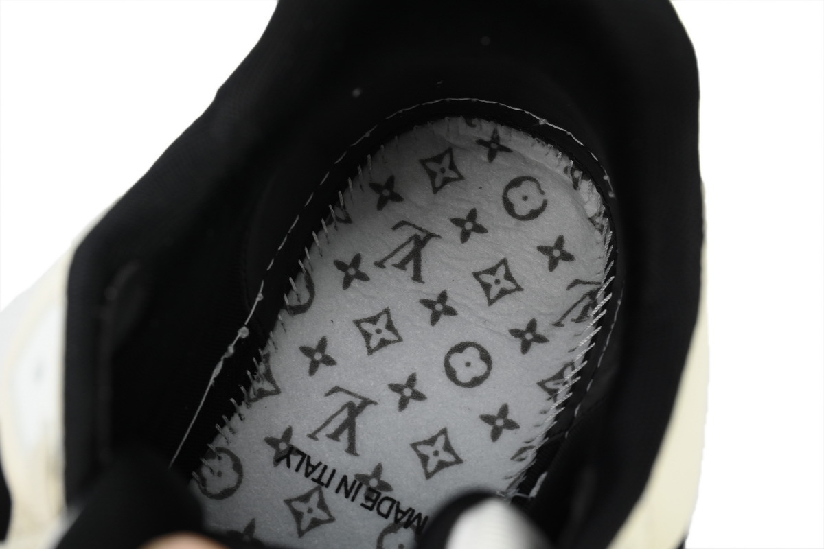 LOUIS VUITTON Trainer