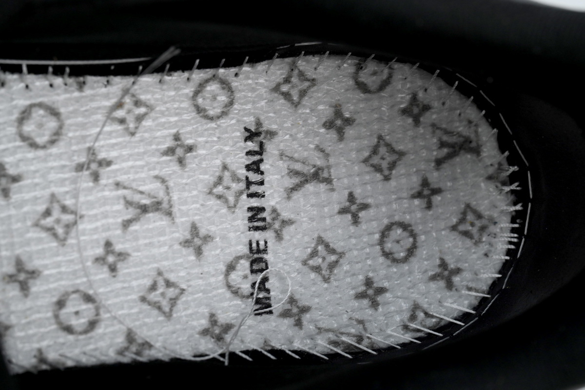 LOUIS VUITTON Trainer