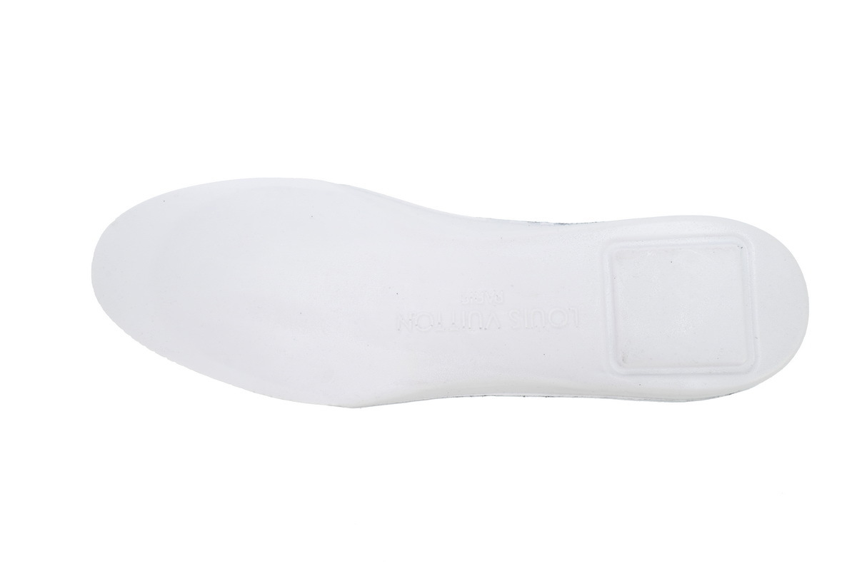 Baskets Louis Vuitton blanches et noires