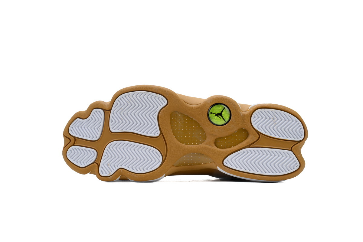 Air Jordan 13 Retro, couleur blanc et blé