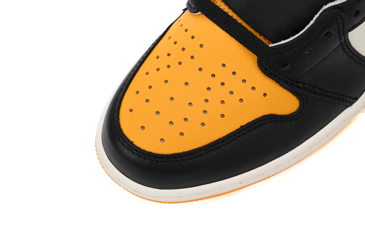 Air Jordan 1 High OG Yellow Toe