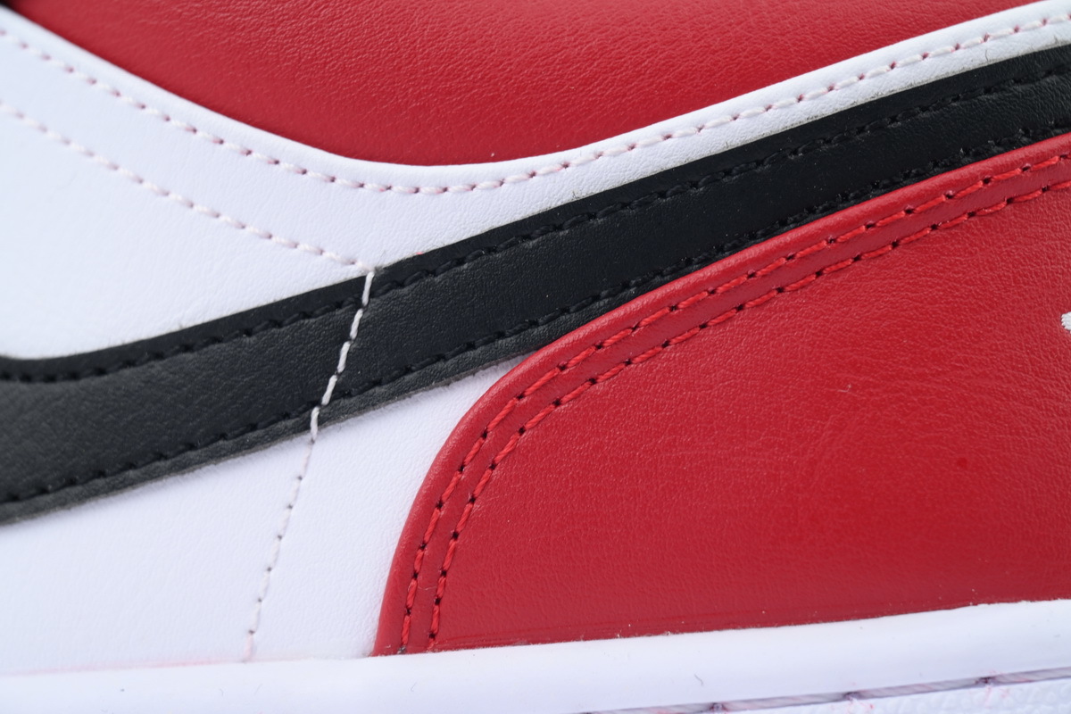 Air Jordan 1 Low Bred Toe