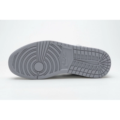 Air Jordan 1 Low Light Smoke Grey 02