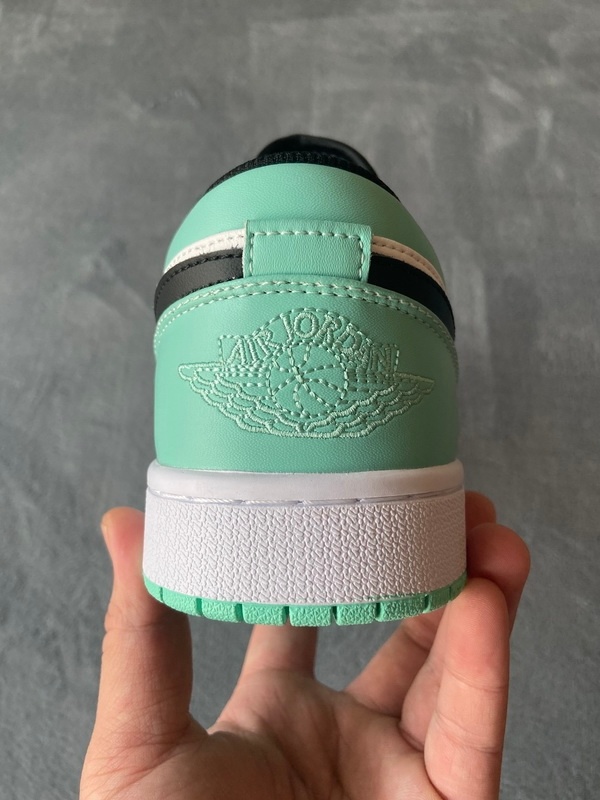 Air Jordan 1 Low Mint Green