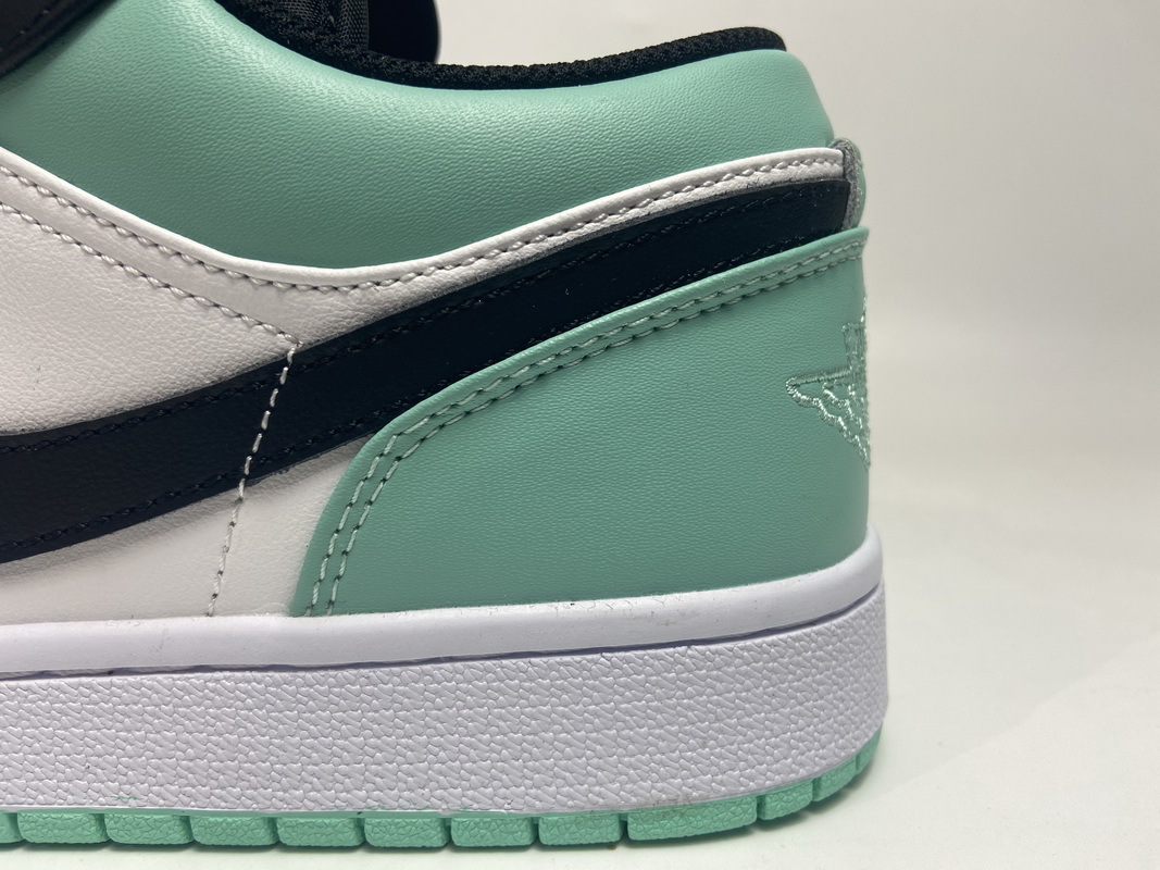 Air Jordan 1 Low Mint Green