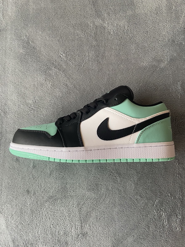 Air Jordan 1 Low Mint Green
