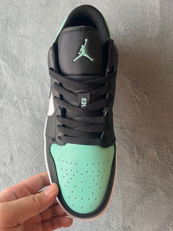 Air Jordan 1 Low Mint Green