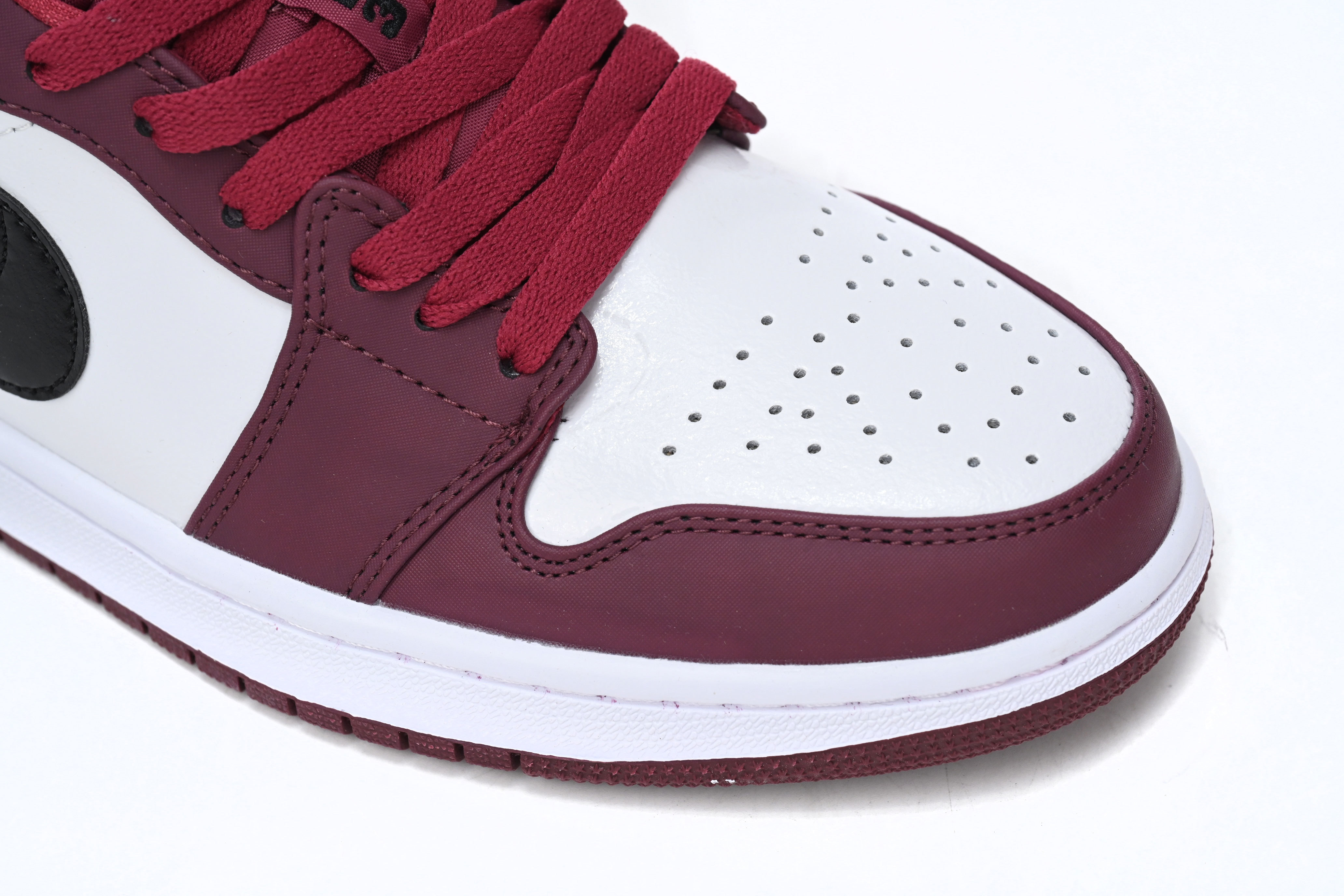 Air Jordan 1 Low Noble Red