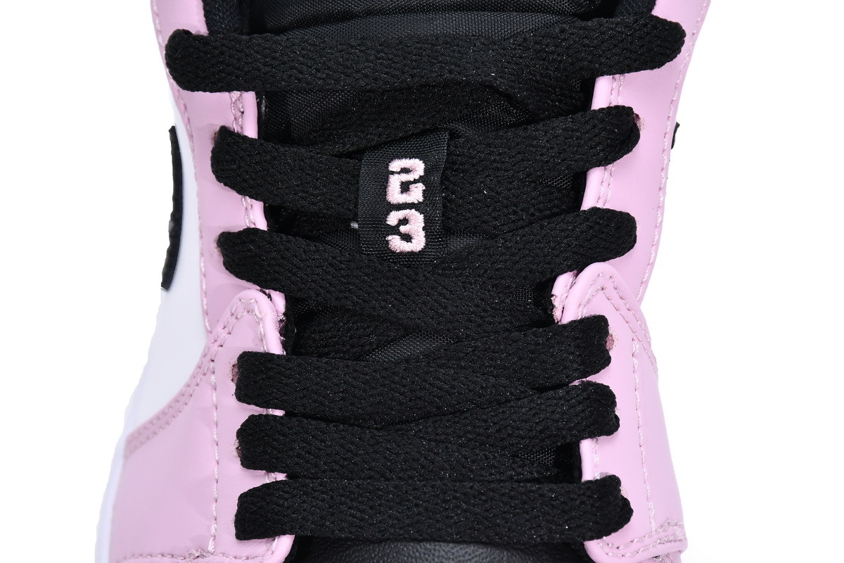 Air Jordan 1 Retro Low Sakura pink