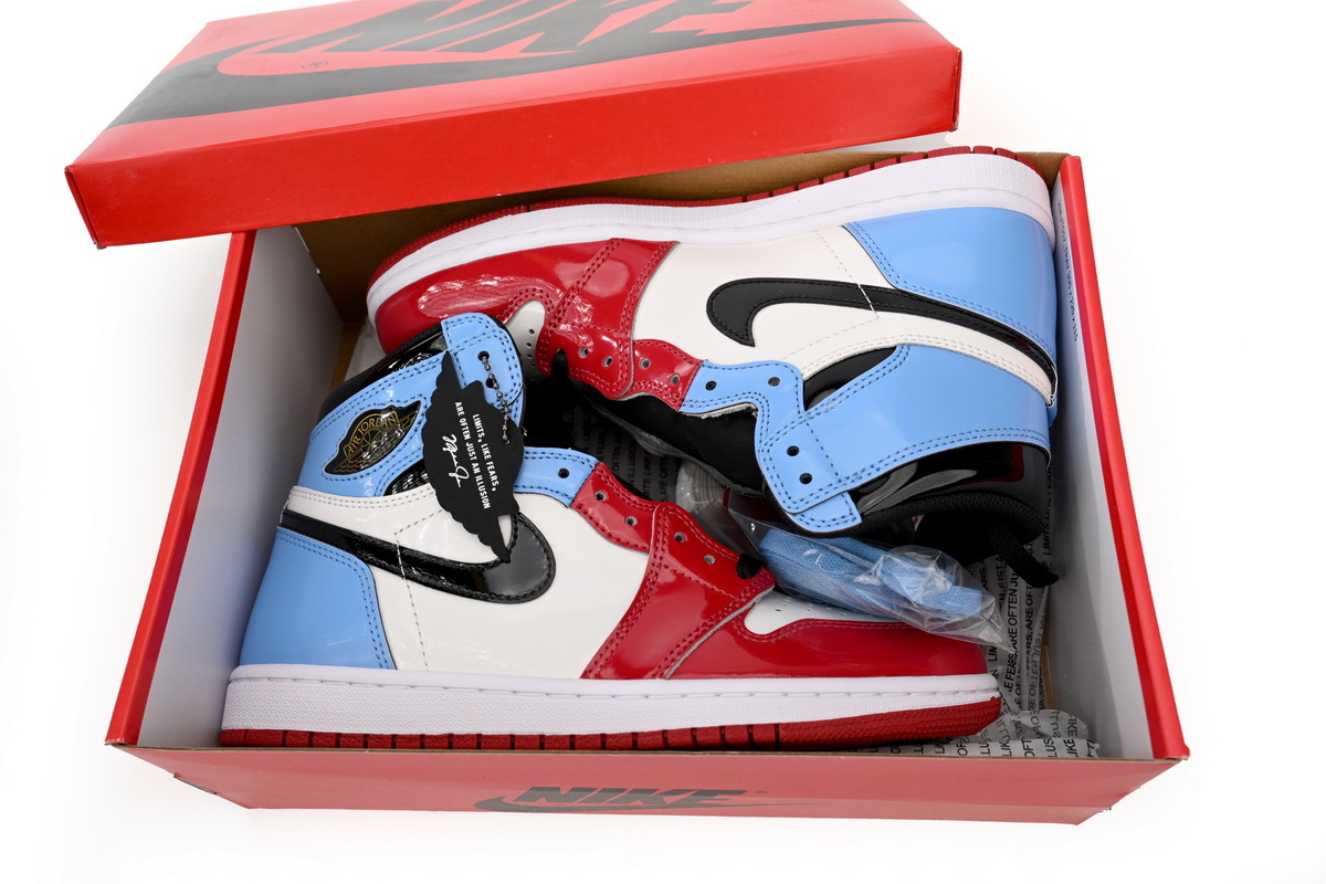 Air Jordan 1 Retro High OG Fearless CK5666-100