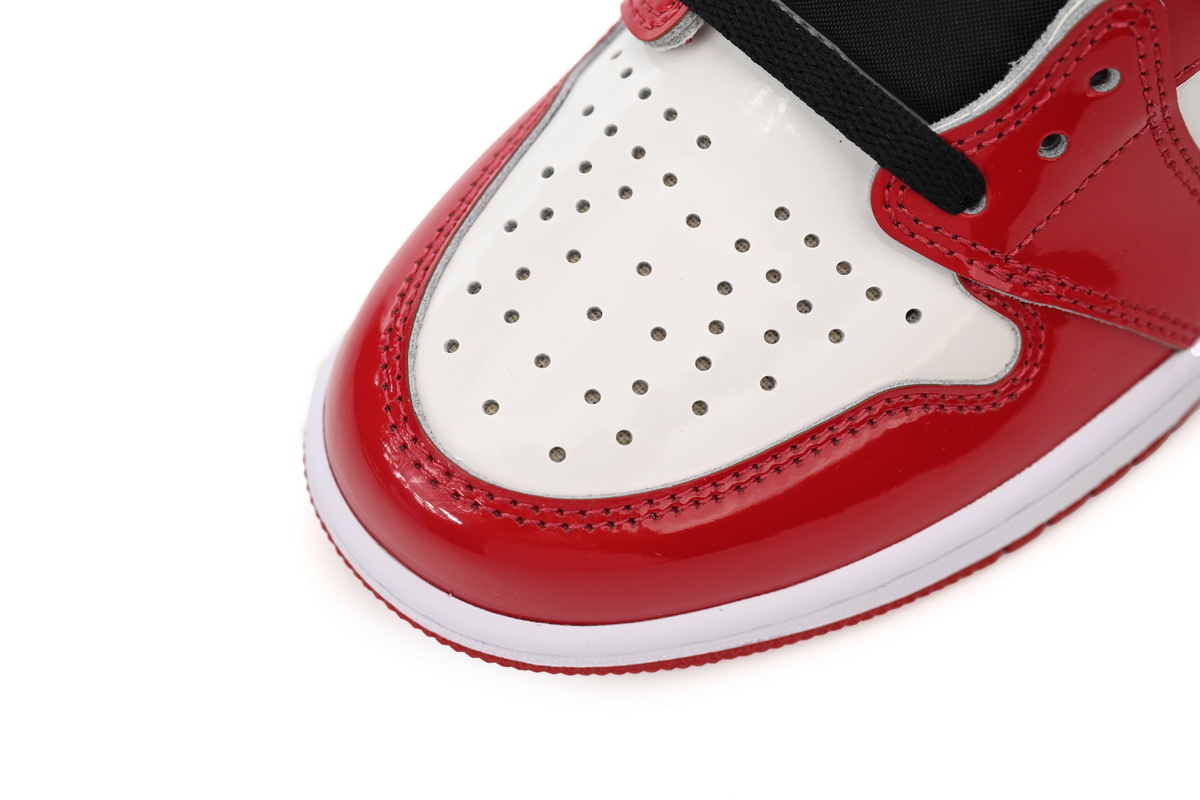 Air Jordan 1 Retro High OG Fearless CK5666-100