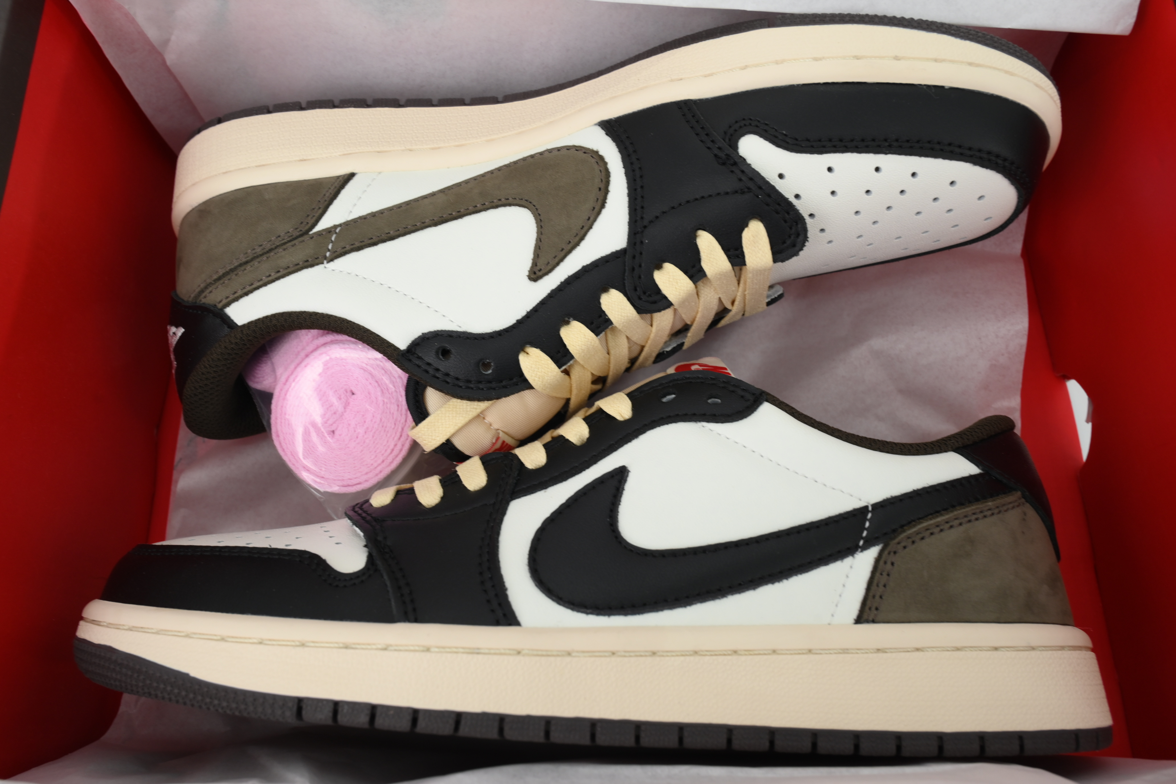  Air Jordan 1 Low Low-bank Mocha CQ4277-105