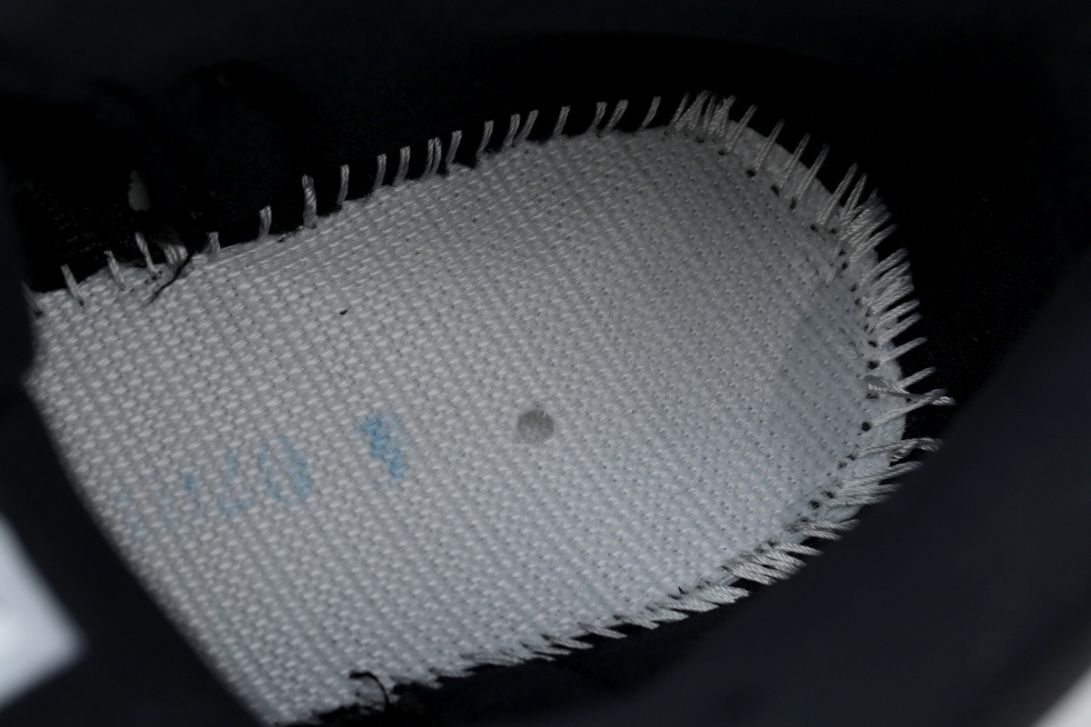  Air Jordan 12 Retro CT8013-010