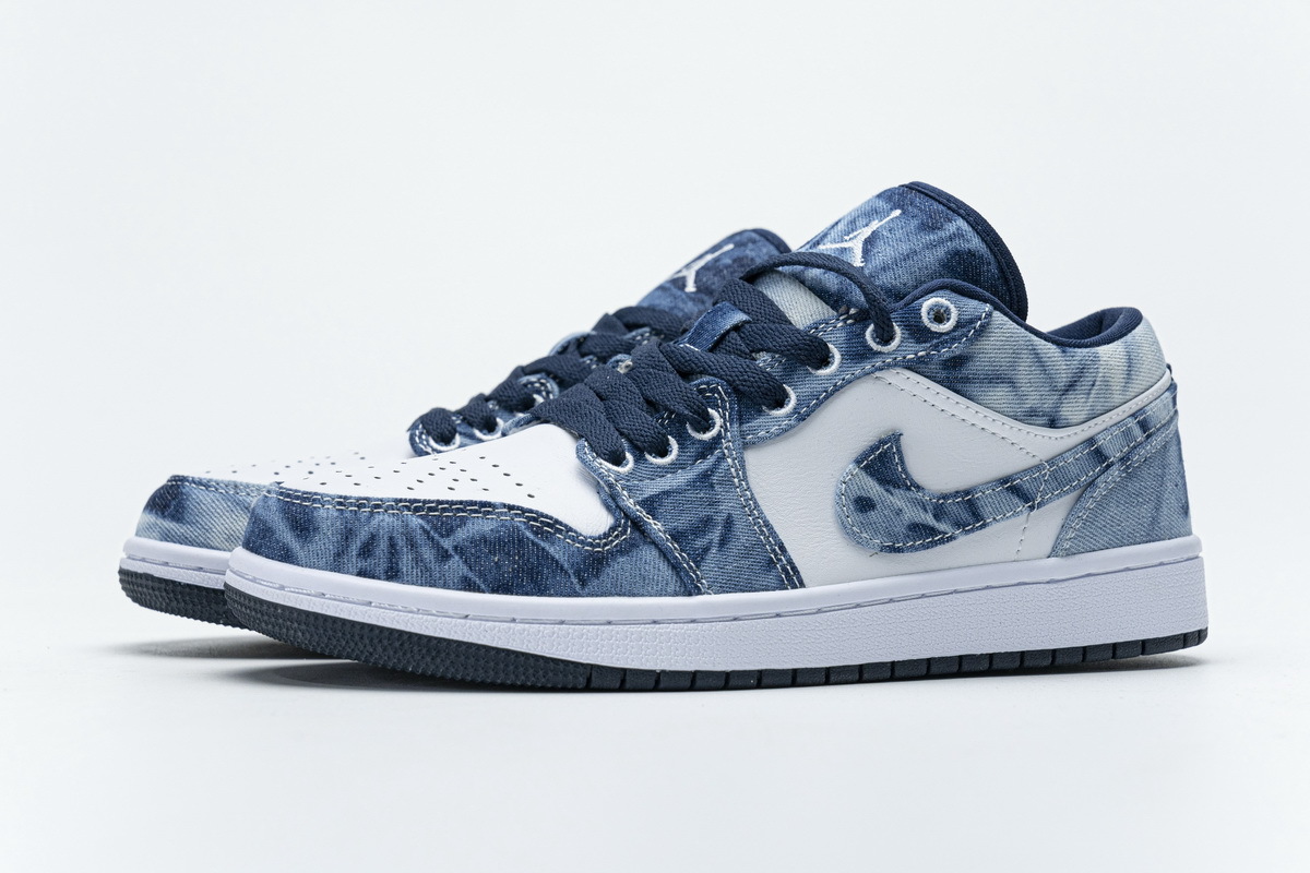 Air Jordan 1 Low SE Washed Denim CZ8455-100