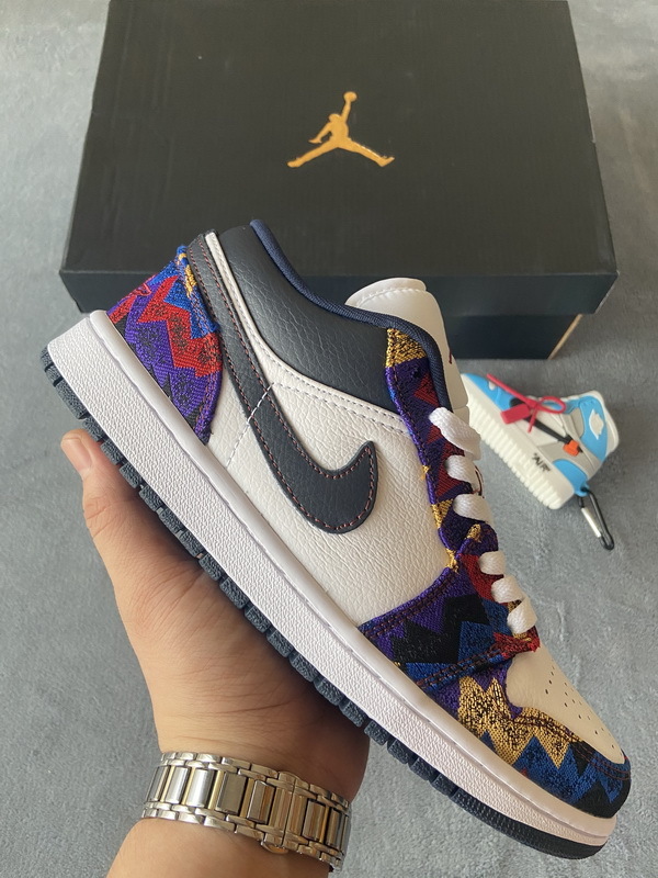 Air Jordan 1 Low Sweater CZ8659-100 