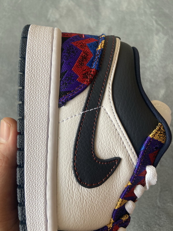Air Jordan 1 Low Sweater CZ8659-100 