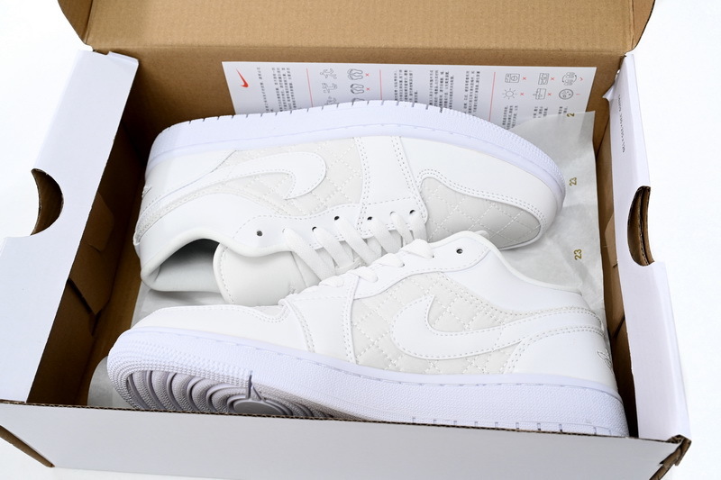 Air Jordan 1 Low Quilted DB6480-100