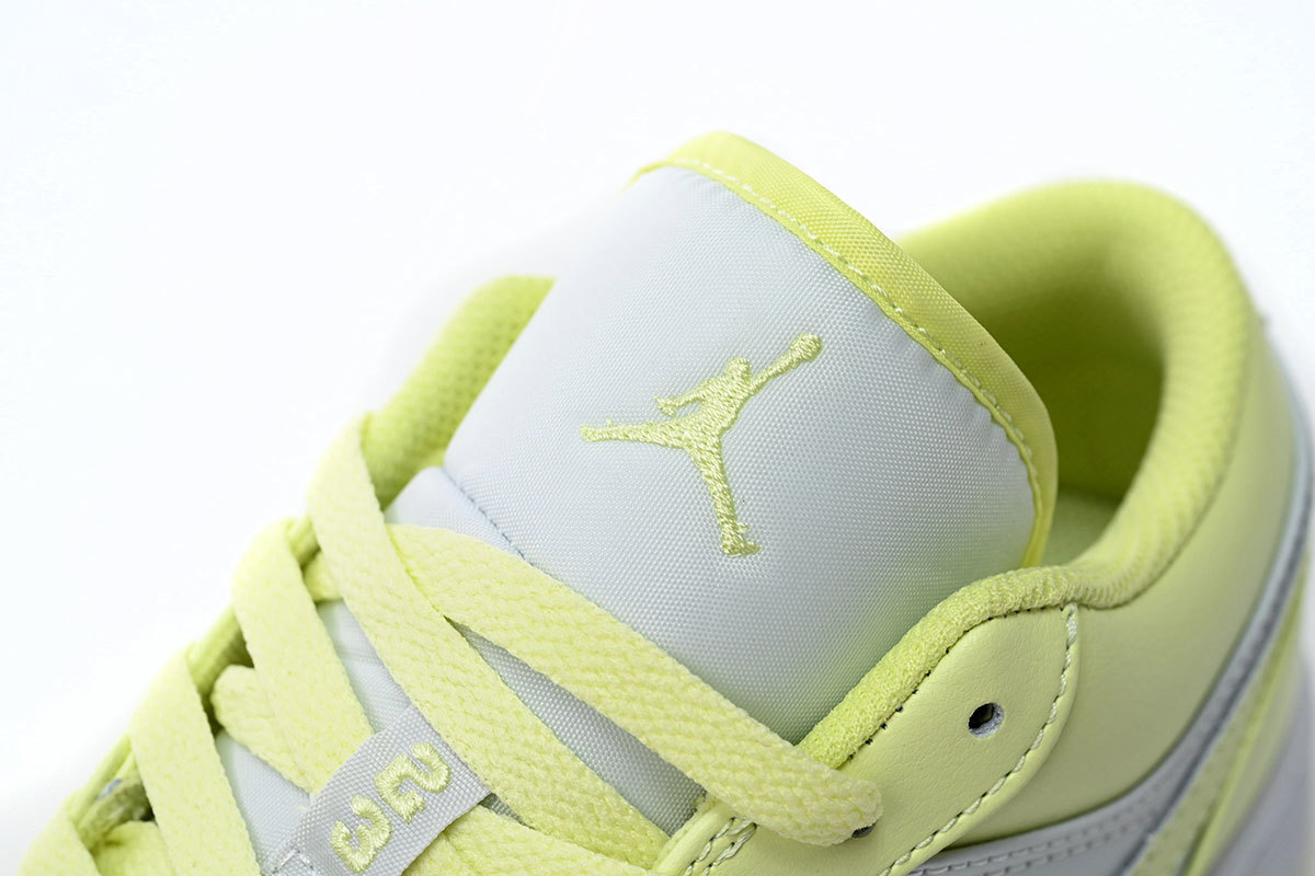 Air Jordan 1 Low Xin Bai DC0774-007 