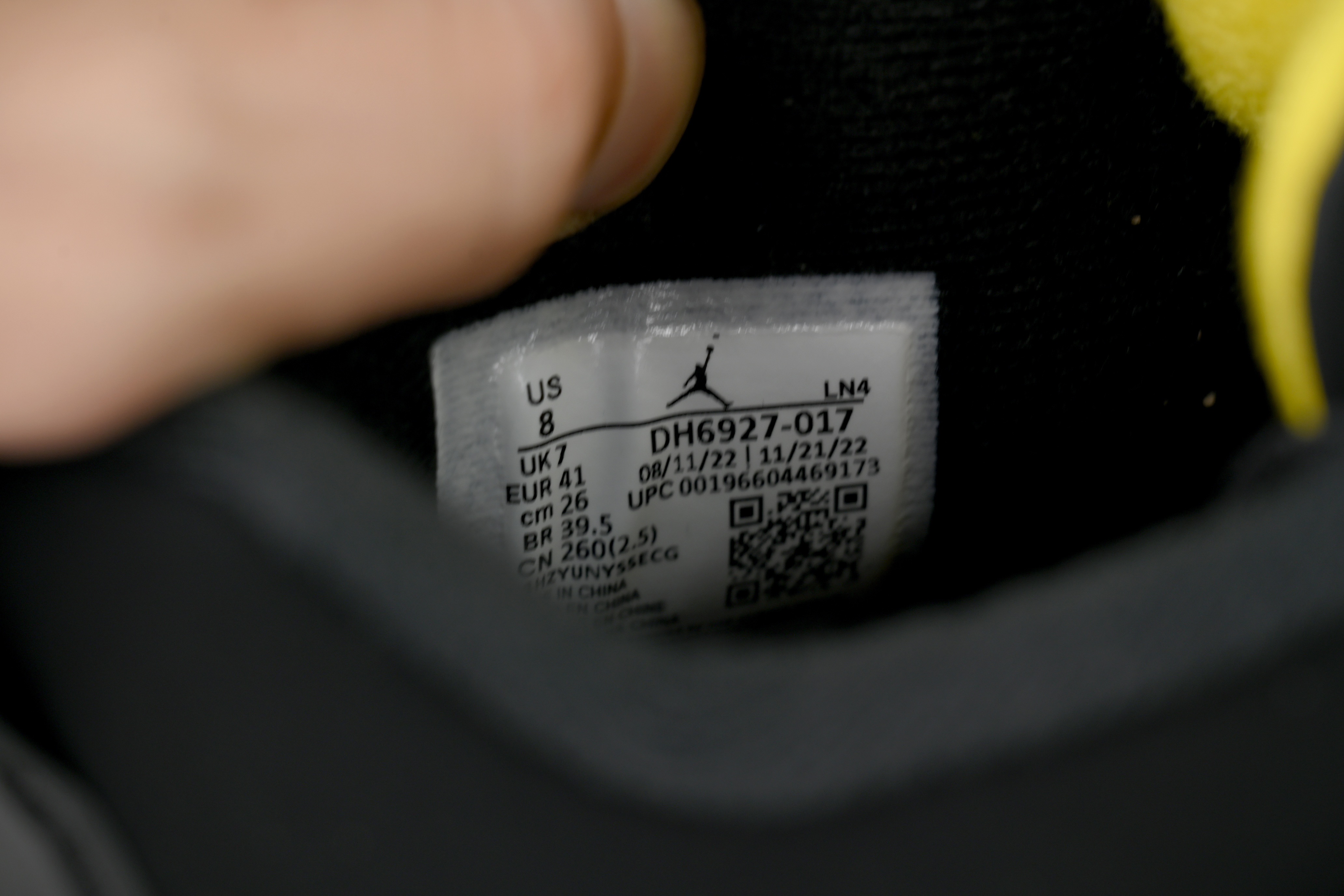  Air Jordan 4 Thunder DH6927-017