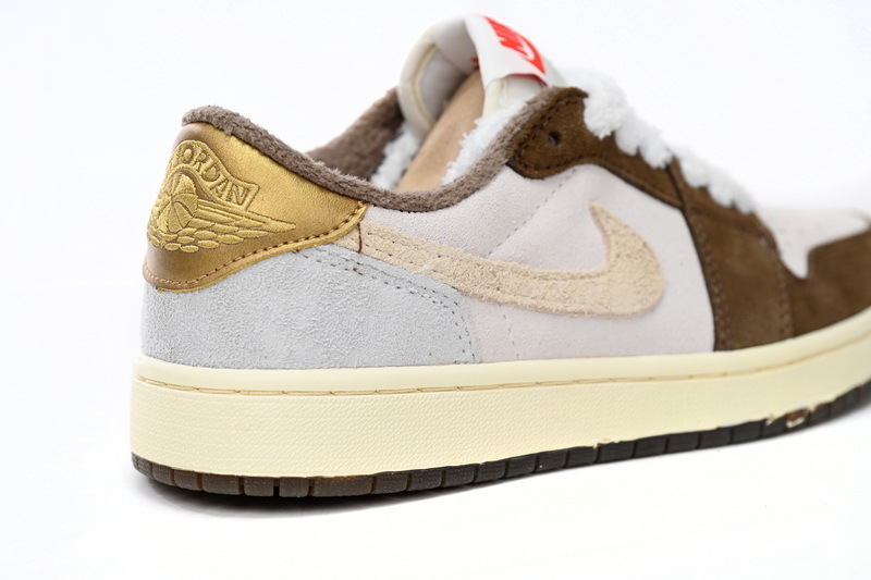 Travis Scott  Air Jordan 1 Low OG DJ1312-200 