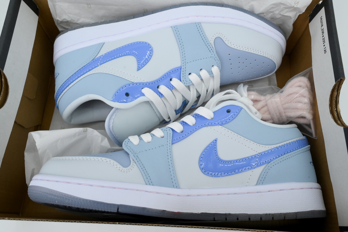 Air Jordan 1 Low SE Mighty Swooshers DM5442-040