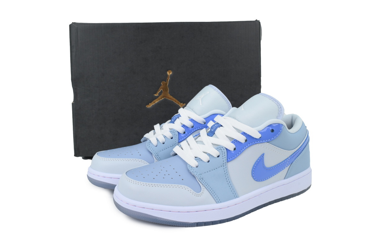 Air Jordan 1 Low SE Mighty Swooshers DM5442-040
