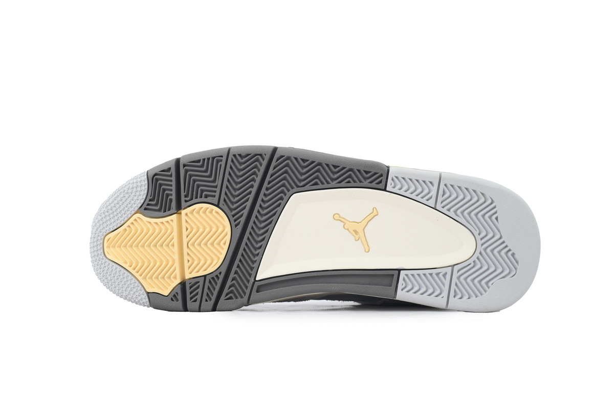 Air Jordan 4 Retro SE Craft Photon Dust DV3742-021